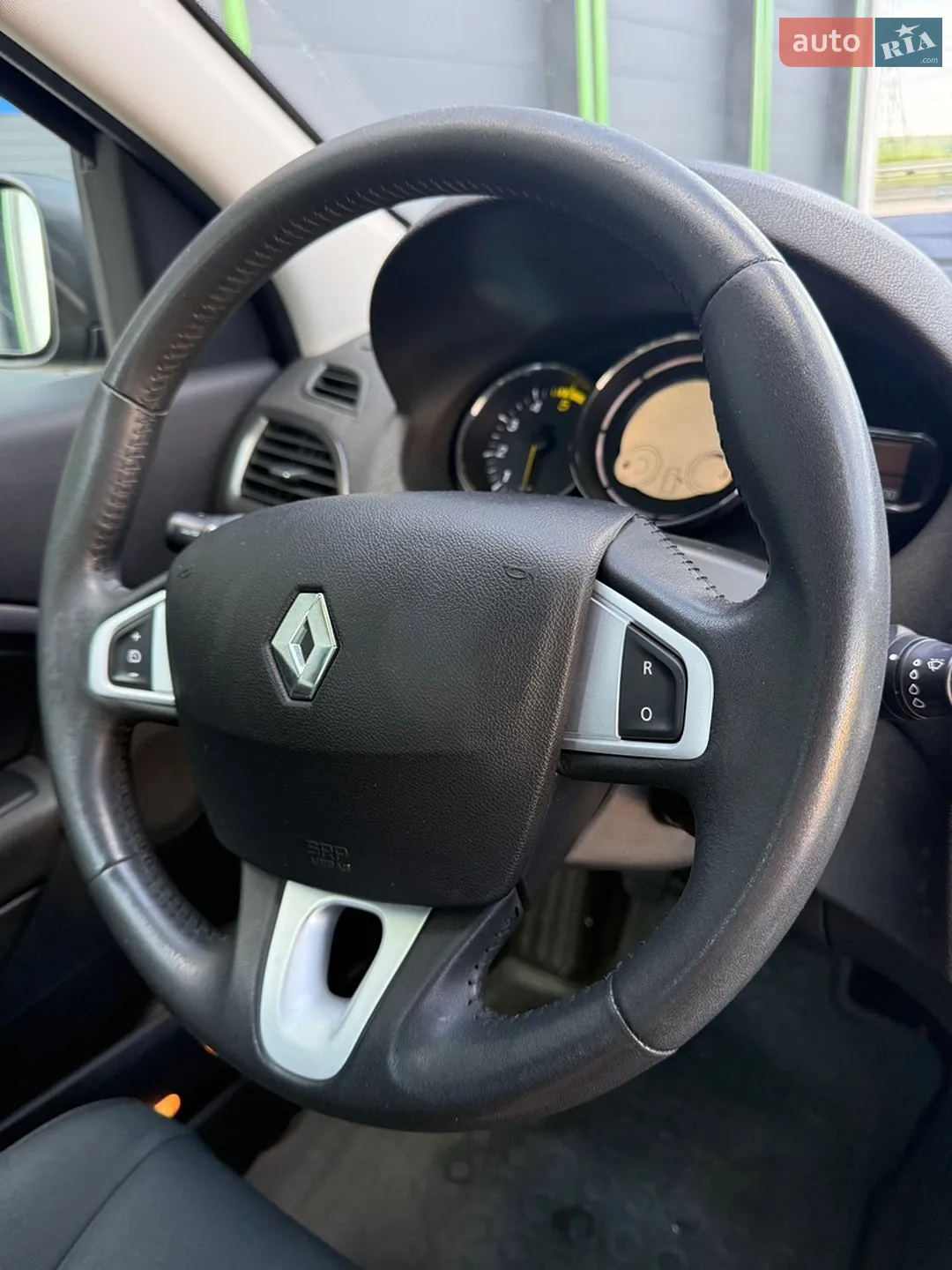2012 Renault Megane - мініатюра 33