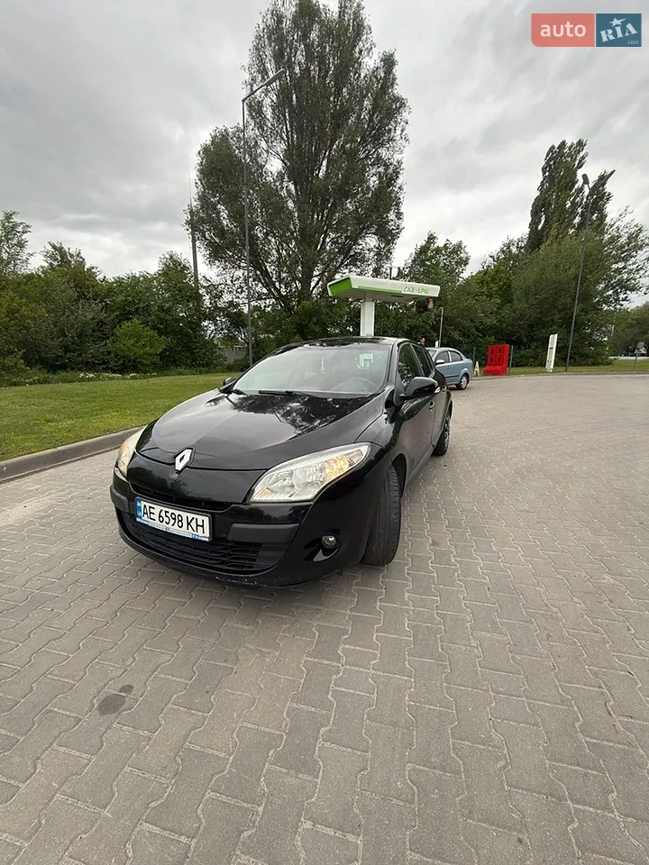 2011 Renault Megane - мініатюра 24