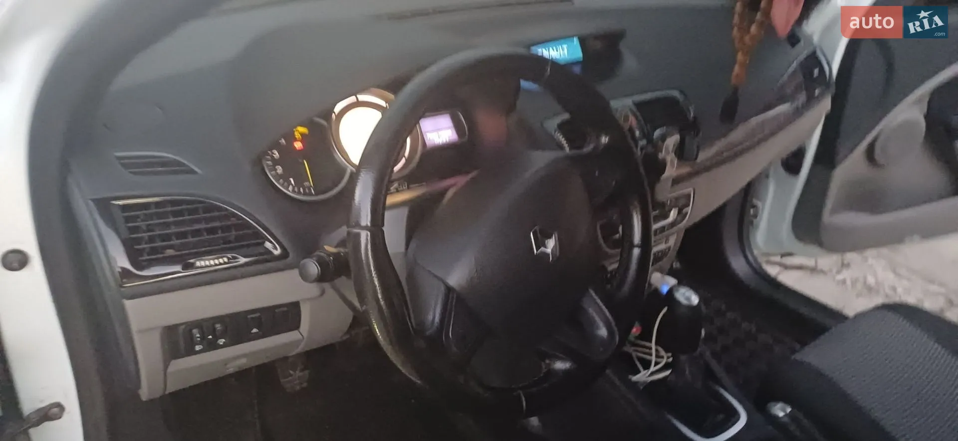 2010 Renault Megane - мініатюра 26