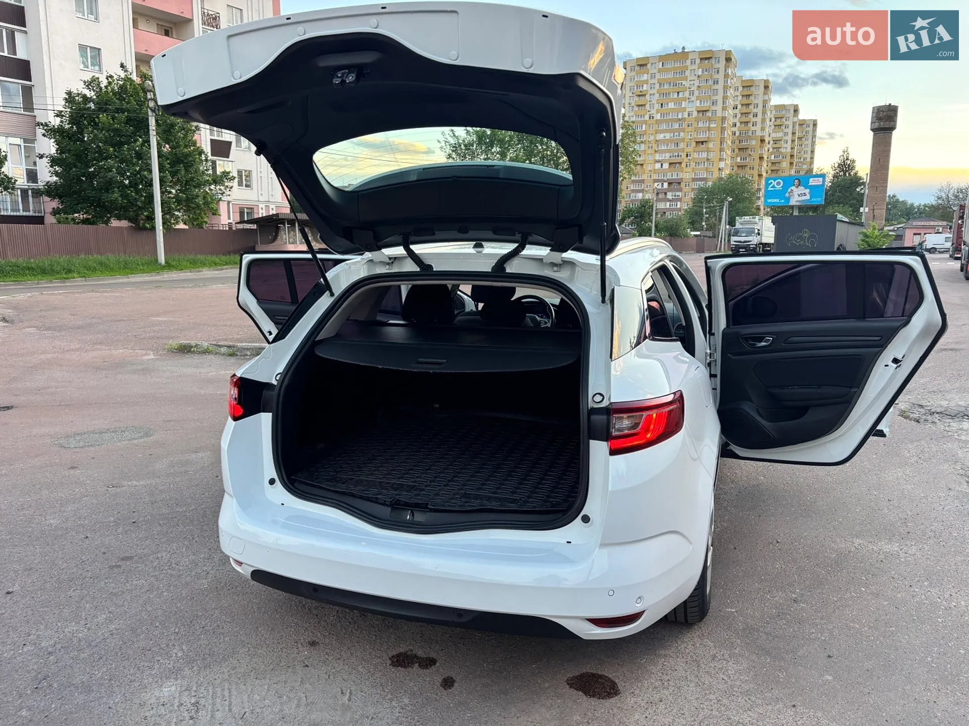 2017 Renault Megane - мініатюра 26