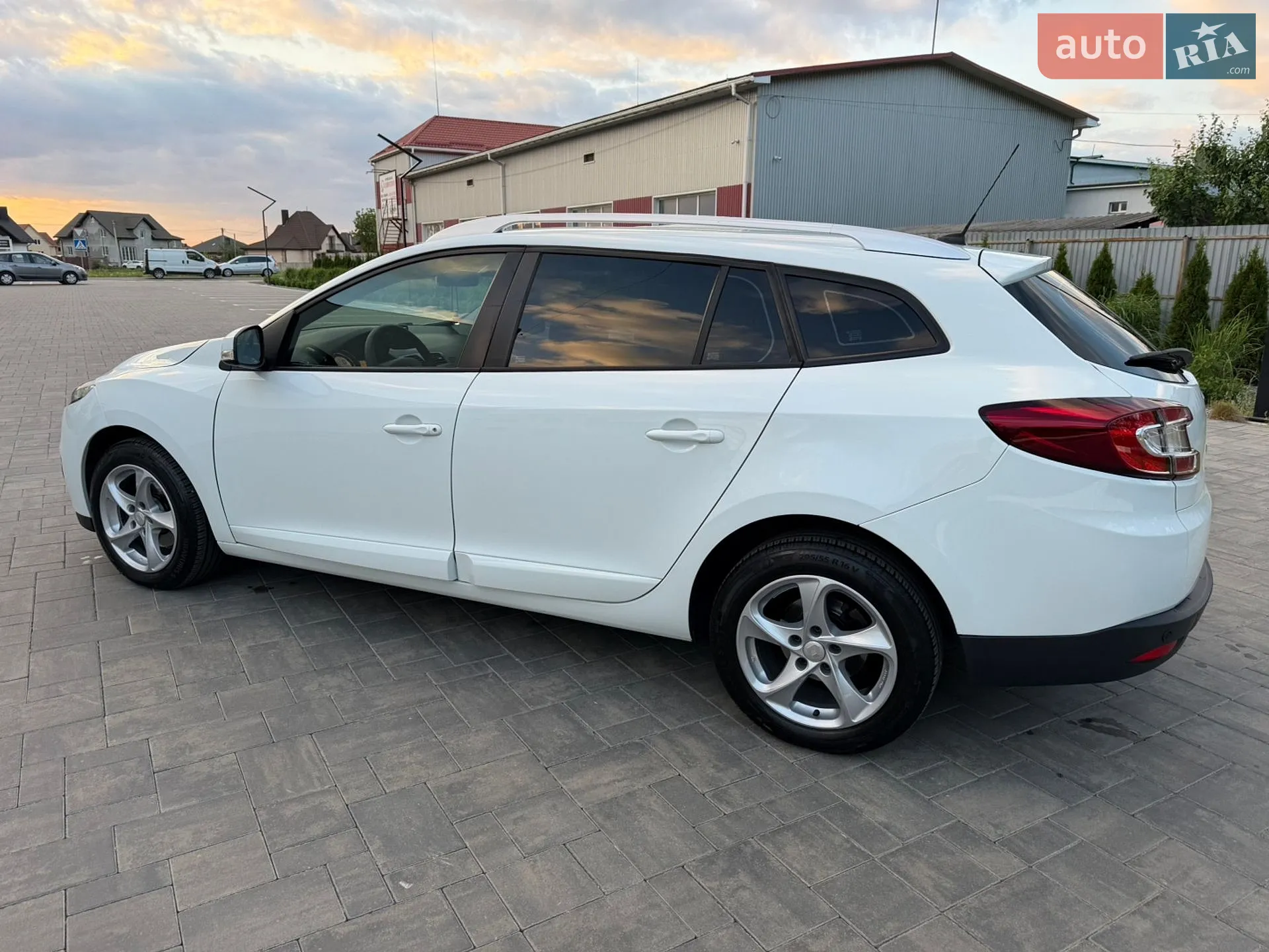 2013 Renault Megane - мініатюра 22