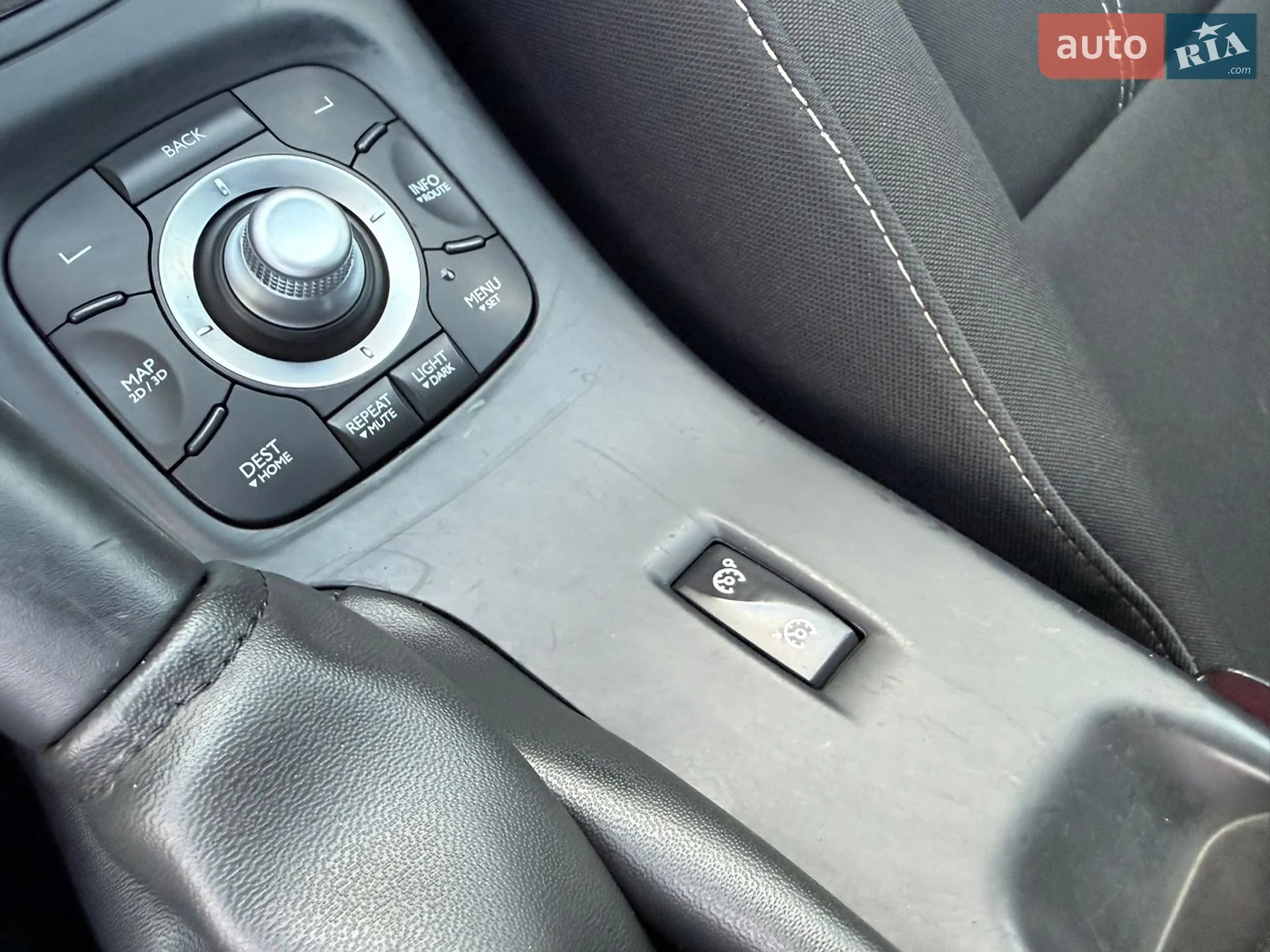 2013 Renault Megane - мініатюра 54