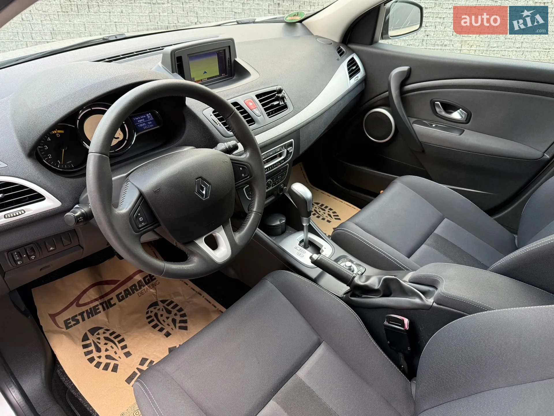 2010 Renault Megane - мініатюра 8