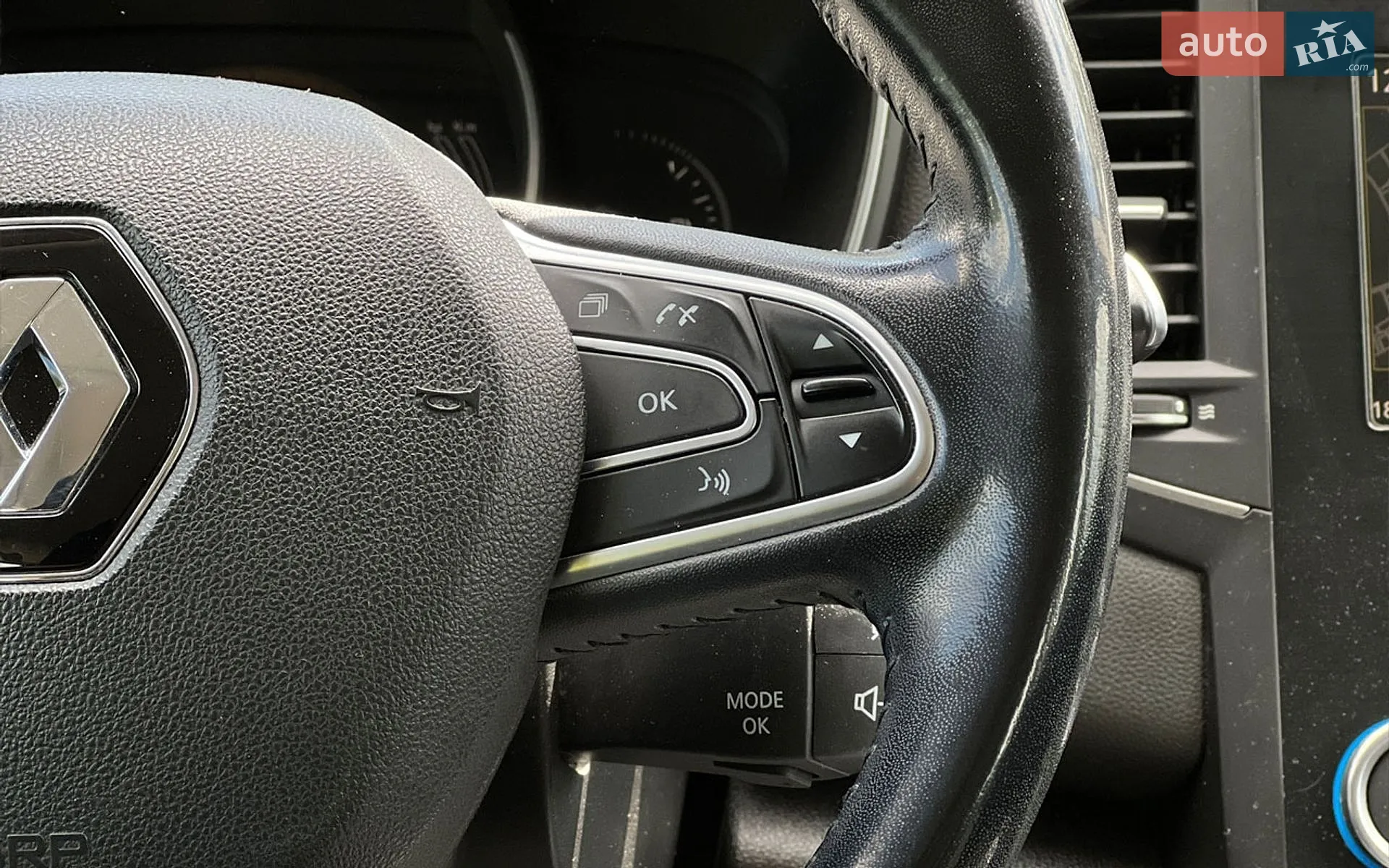2016 Renault Megane - мініатюра 13