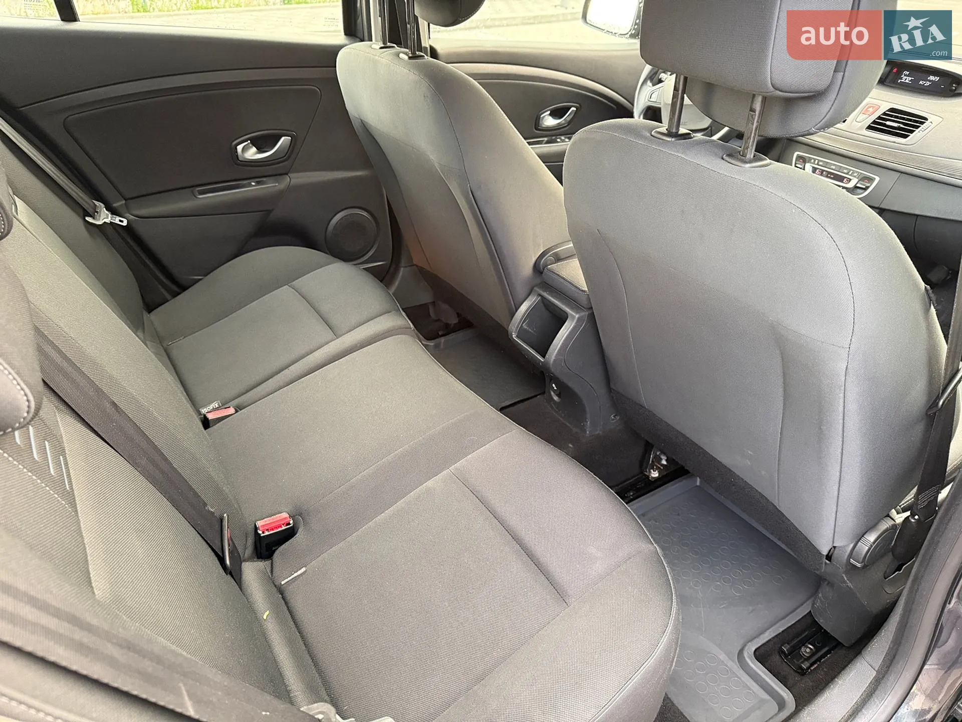2010 Renault Megane - мініатюра 27
