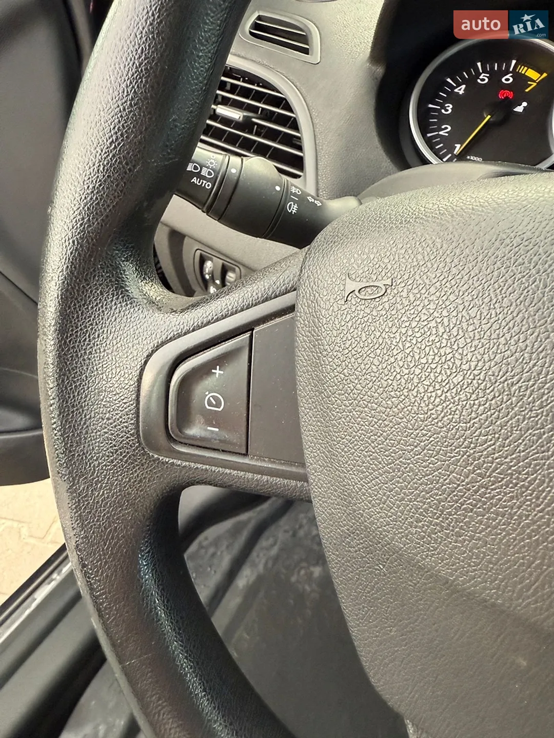 2010 Renault Megane - мініатюра 35