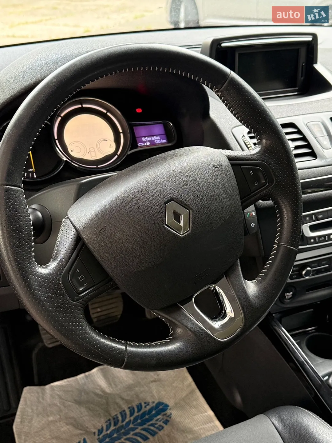 2013 Renault Megane - мініатюра 13