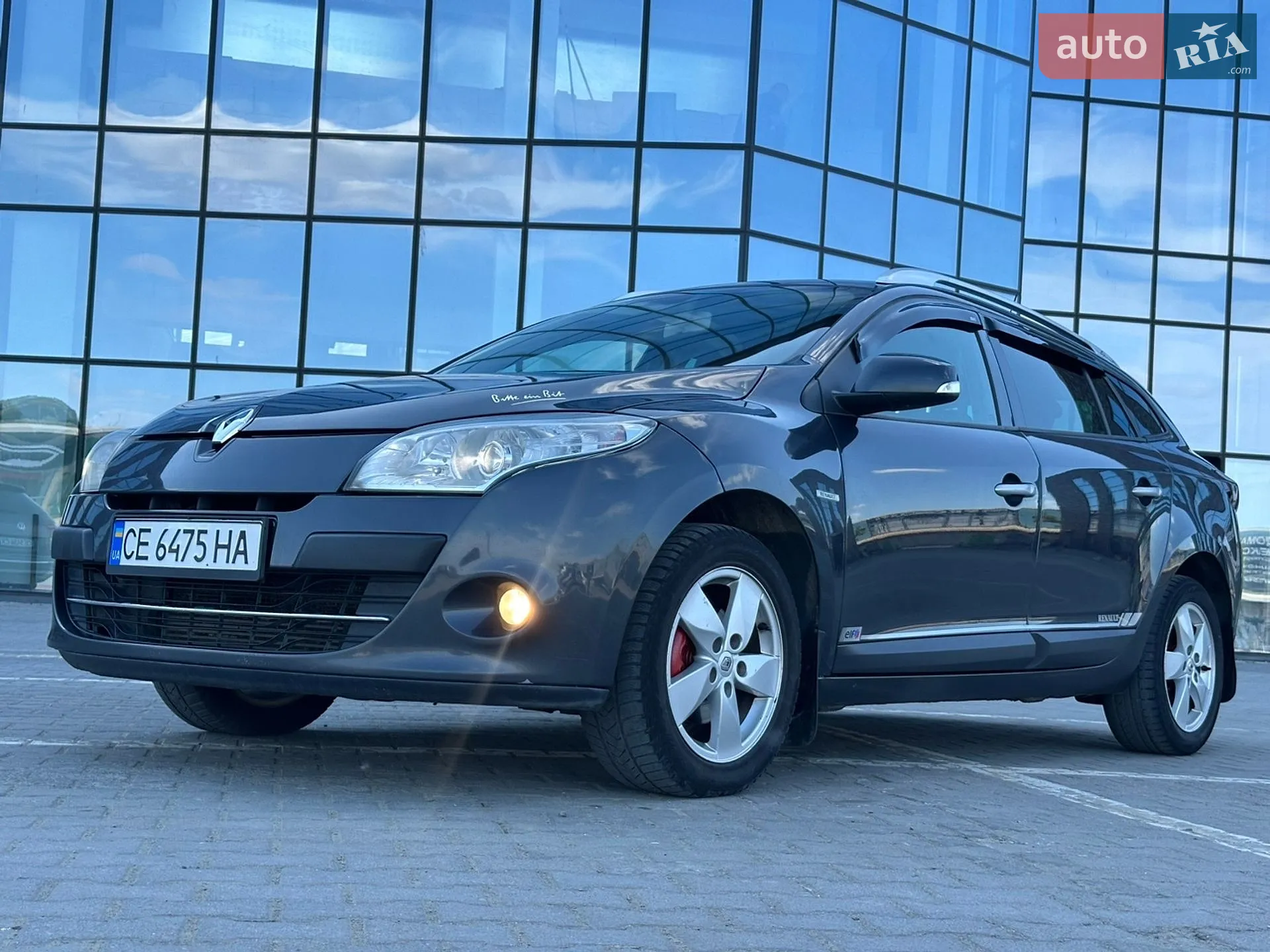 2010 Renault Megane - мініатюра 2