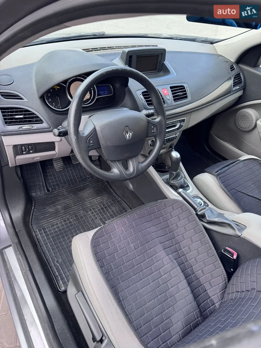 2010 Renault Megane - мініатюра 10