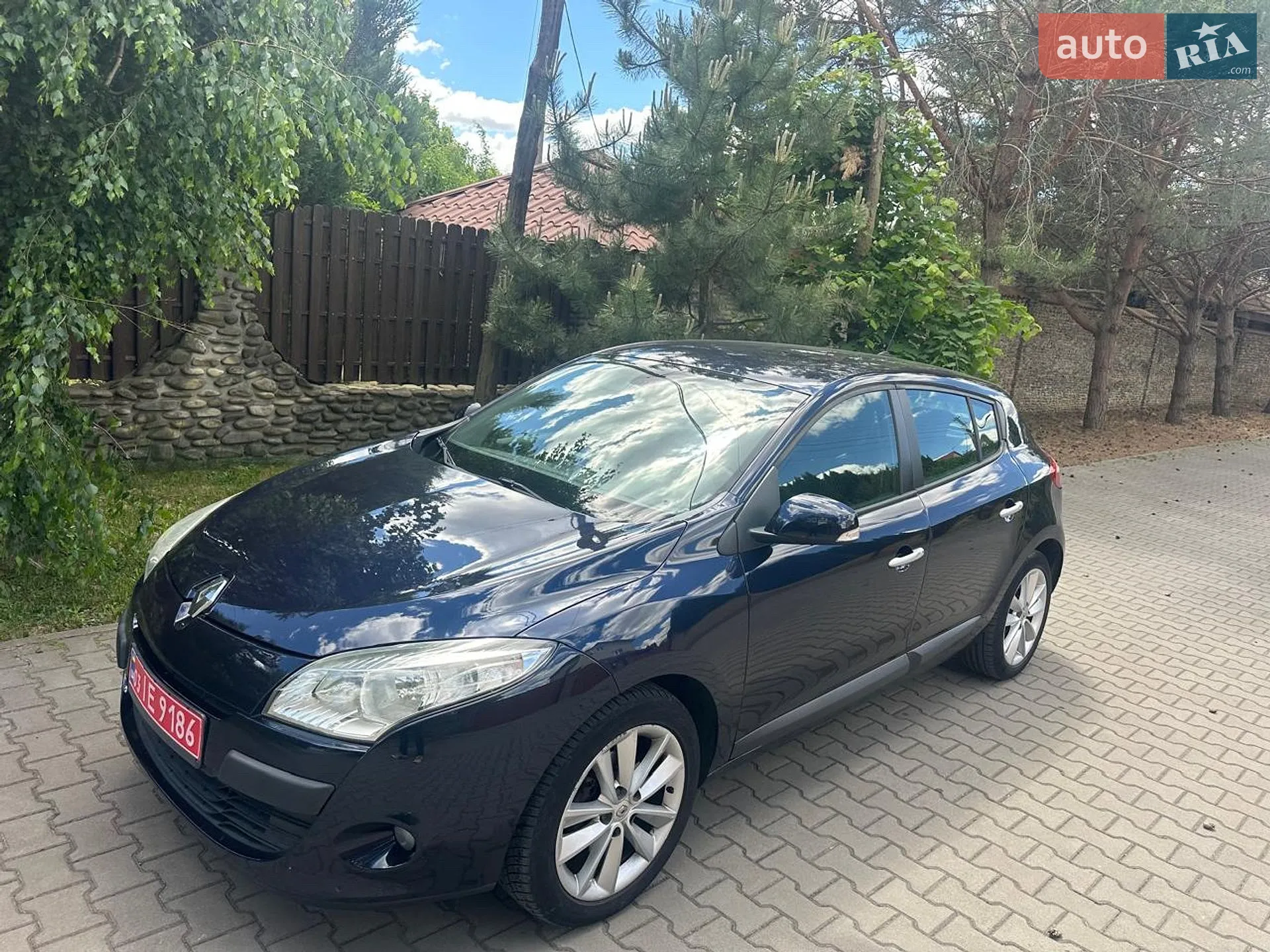 2010 Renault Megane - мініатюра 12