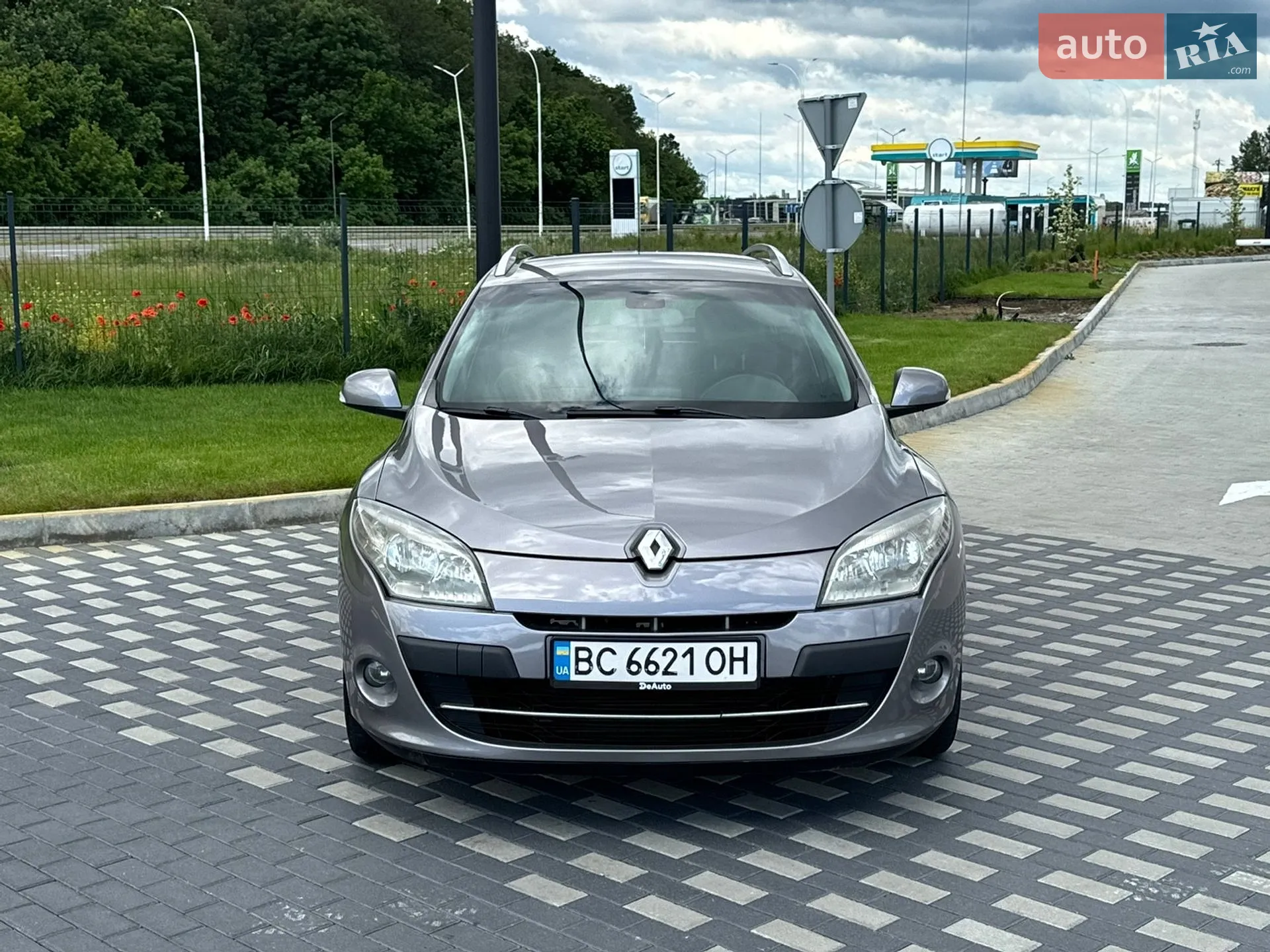 2010 Renault Megane - мініатюра 2