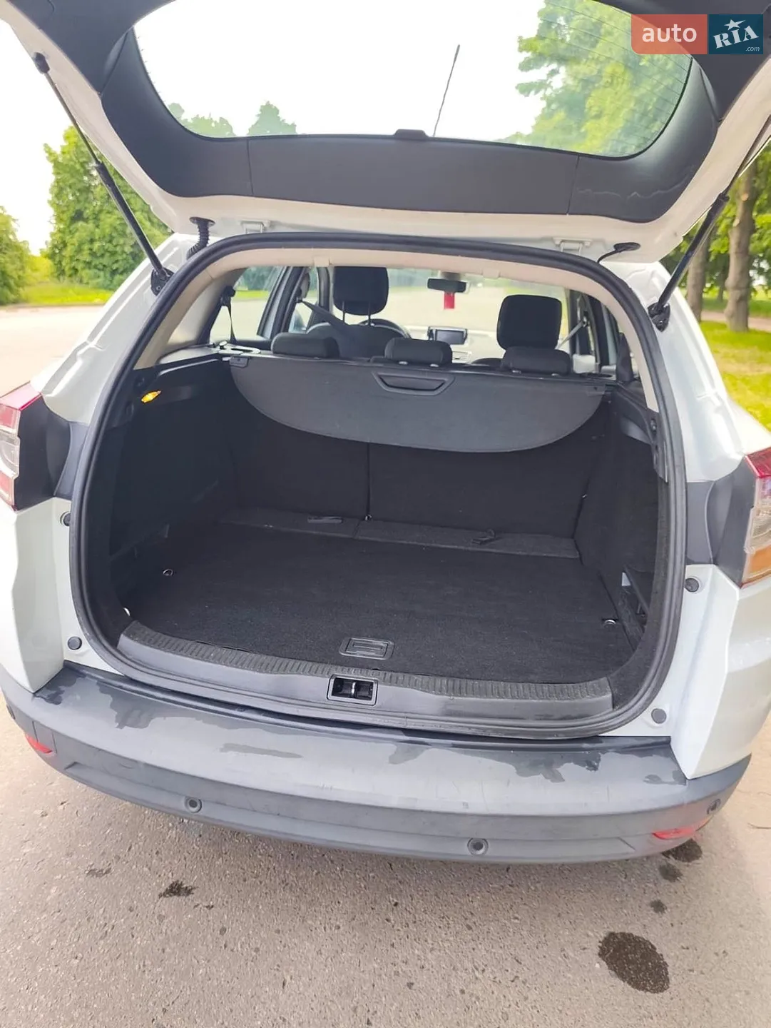 2012 Renault Megane - мініатюра 21