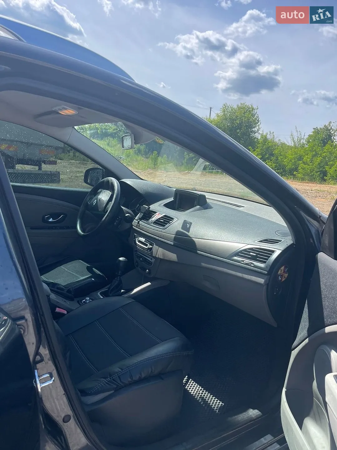 2010 Renault Megane - мініатюра 8