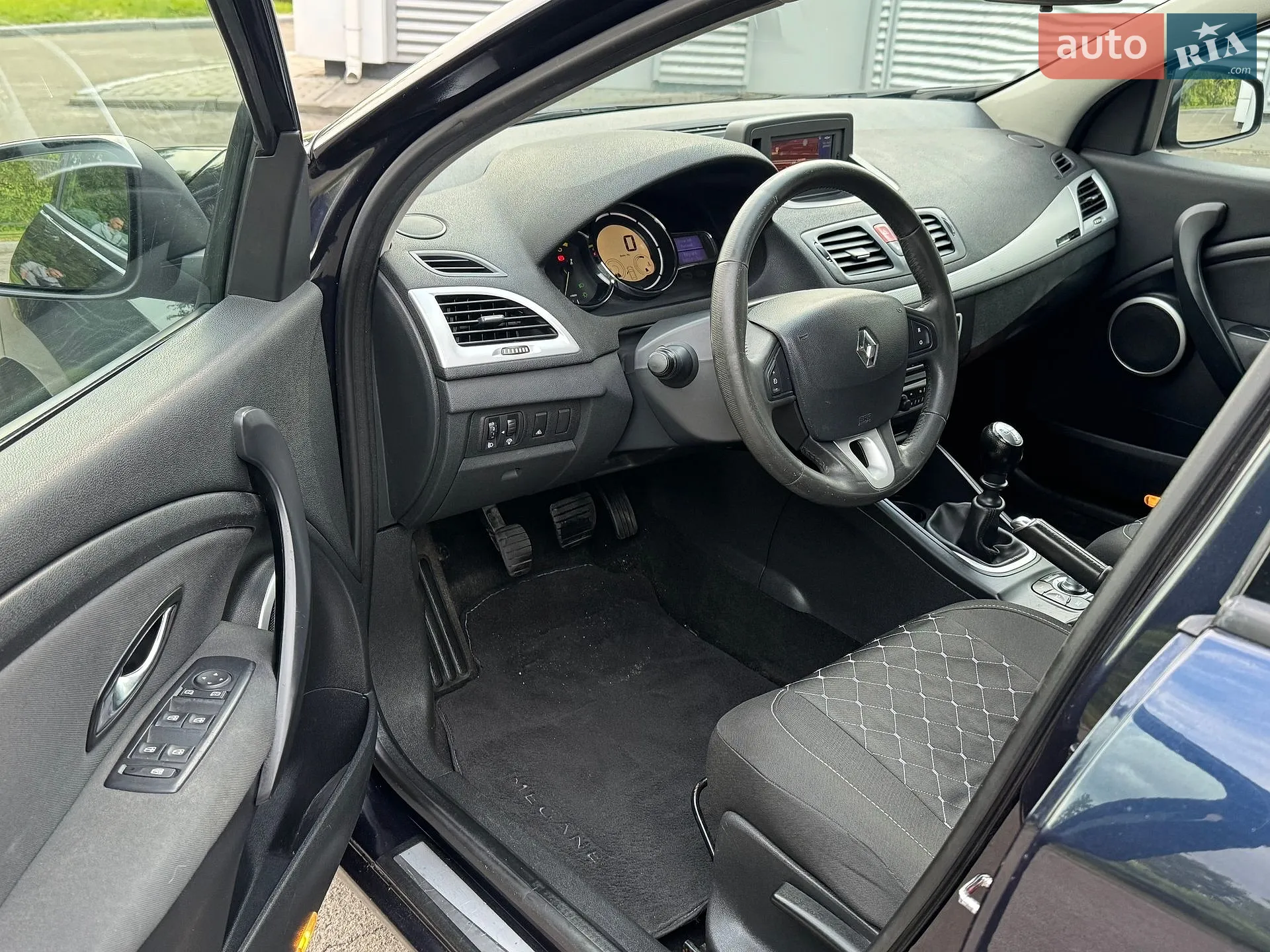 2010 Renault Megane - мініатюра 14