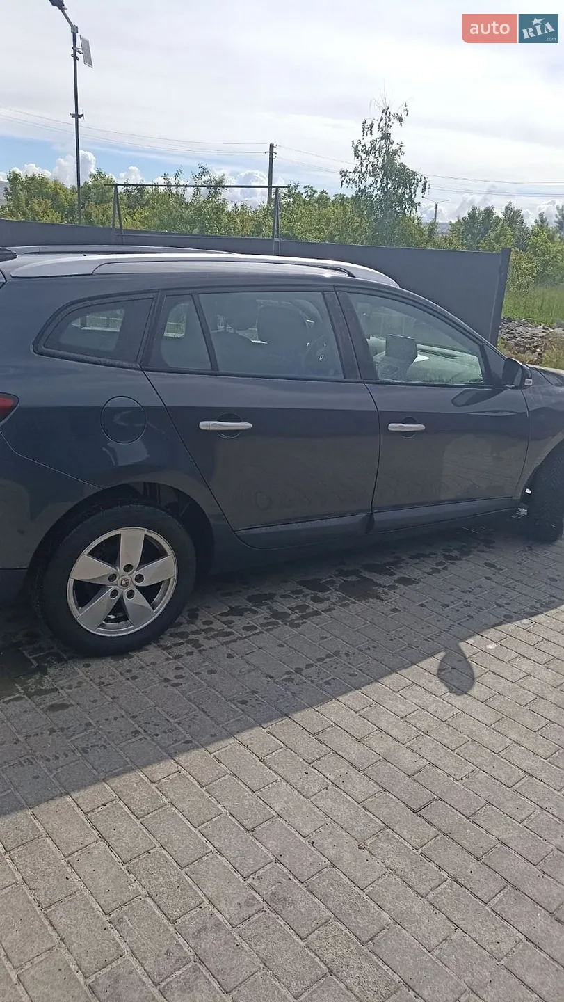 2010 Renault Megane - мініатюра 9