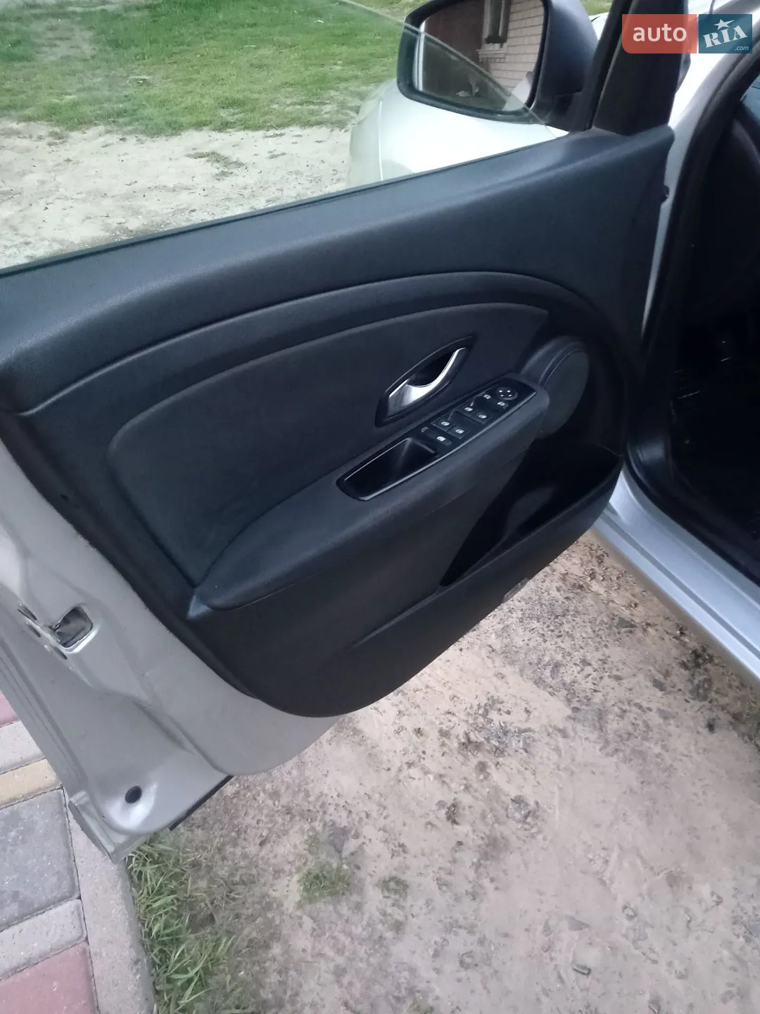 2010 Renault Megane - мініатюра 14