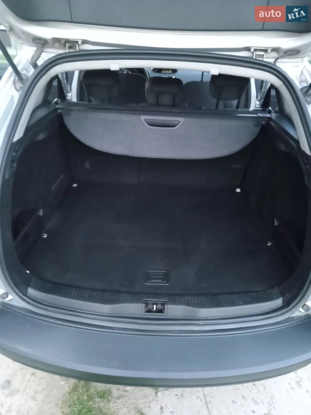 2010 Renault Megane - мініатюра 24
