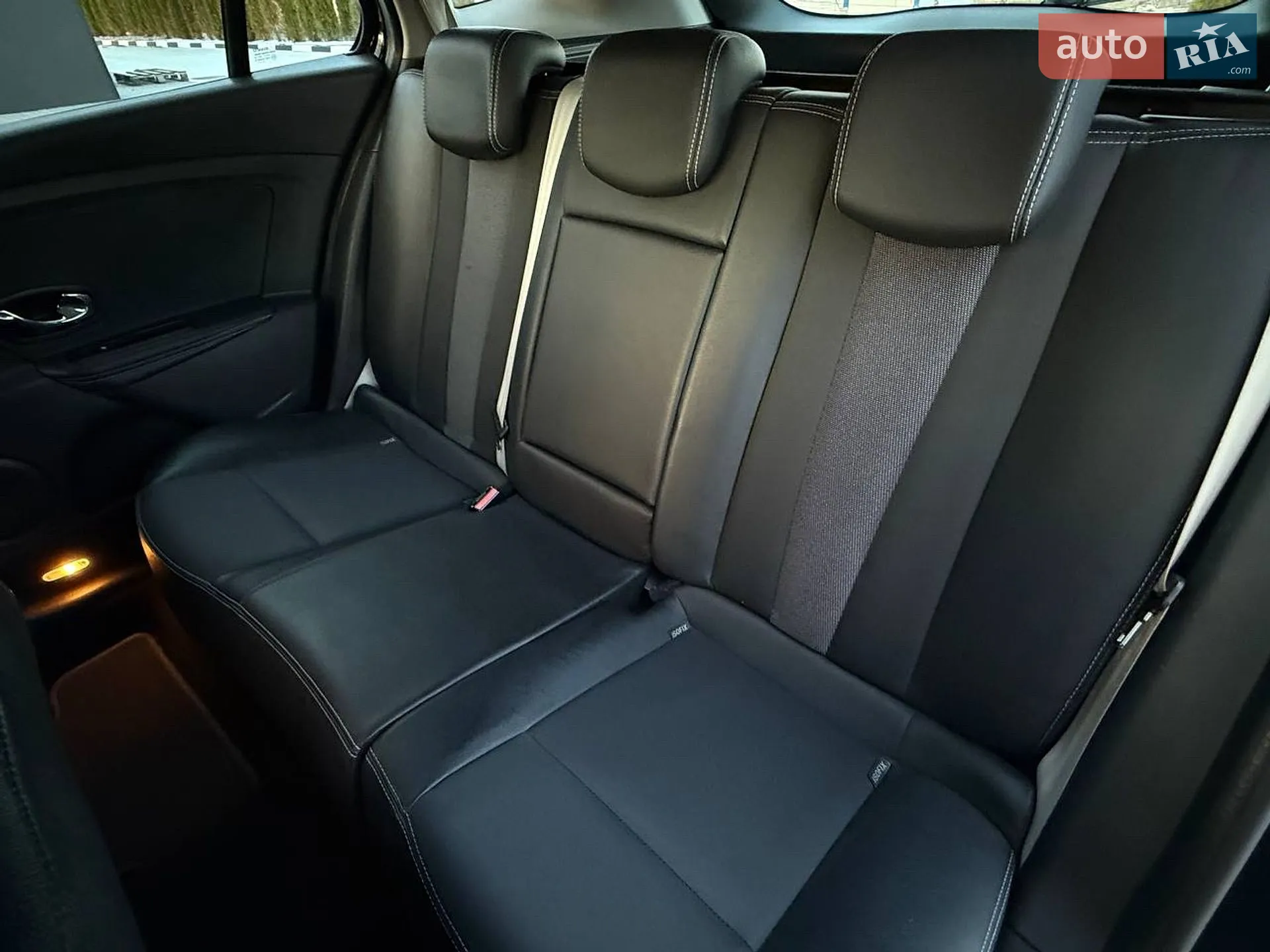 2012 Renault Megane - мініатюра 41