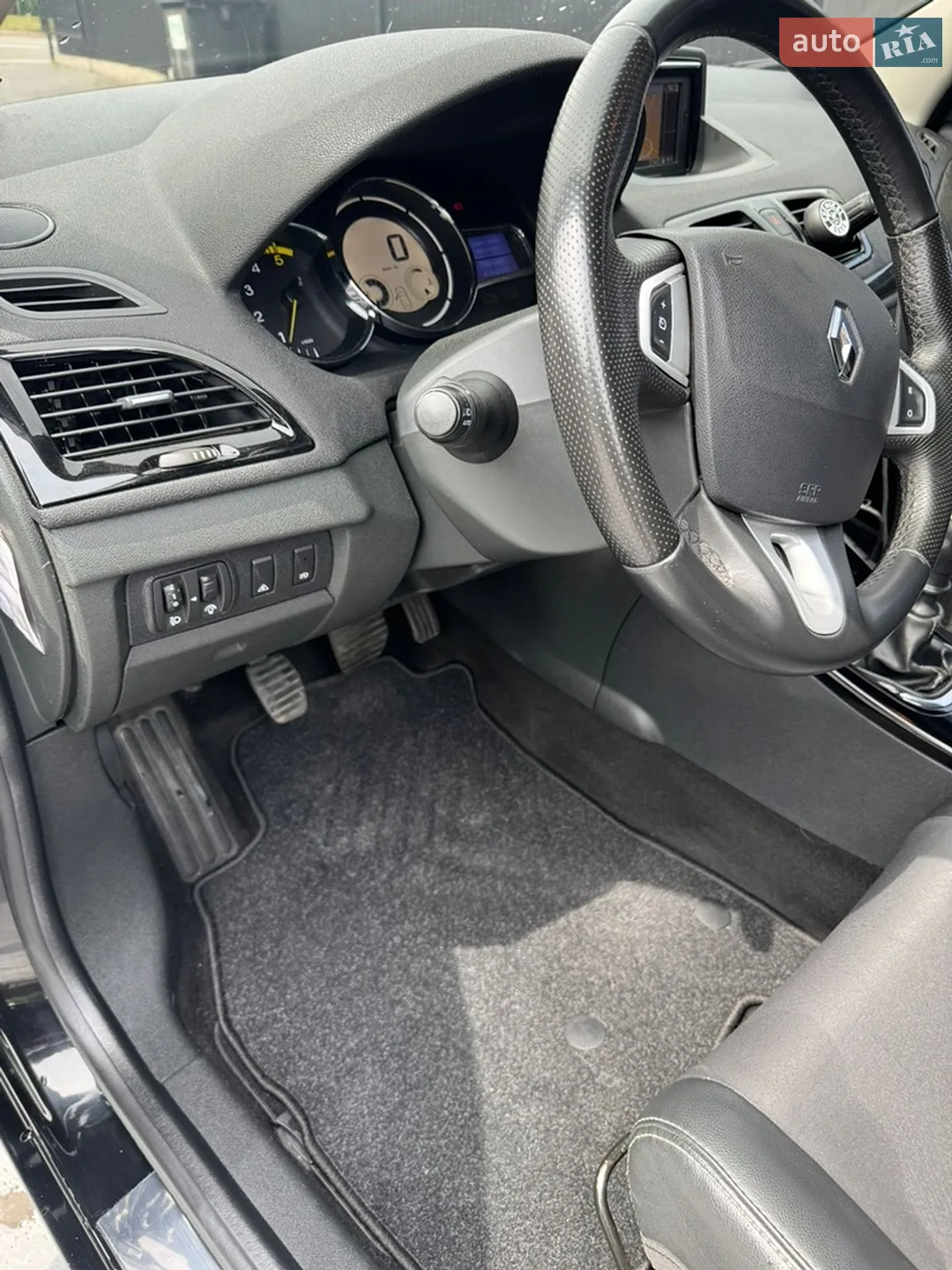 2012 Renault Megane - мініатюра 14