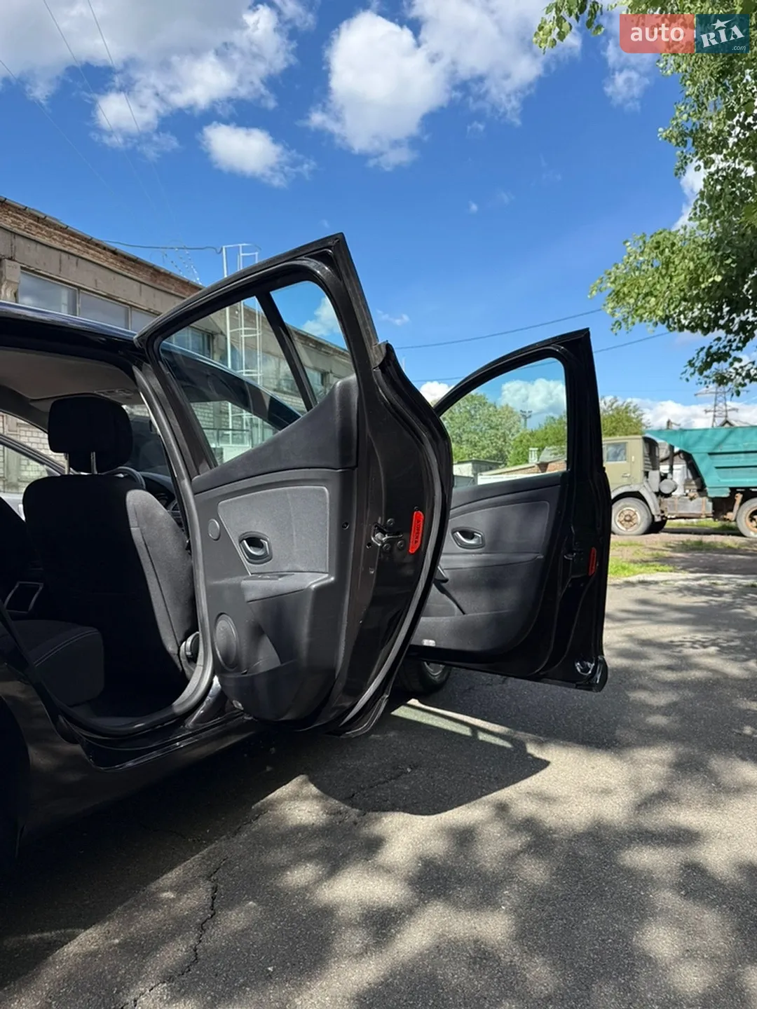 2010 Renault Megane - мініатюра 118