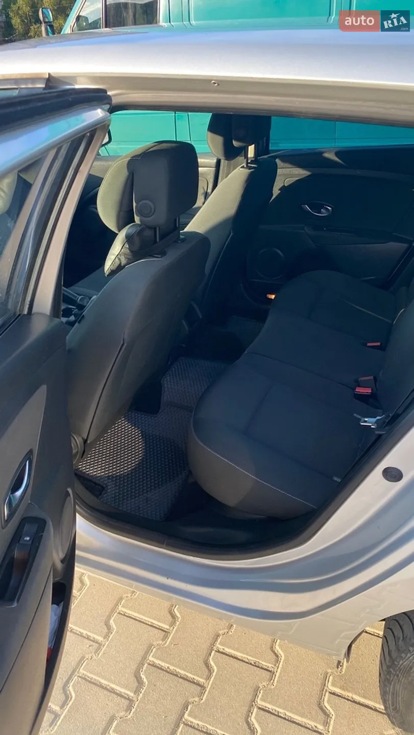 2011 Renault Megane - мініатюра 17