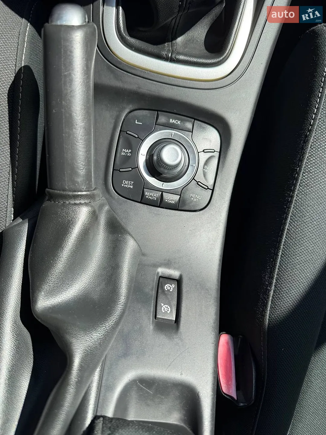 2010 Renault Megane - мініатюра 18