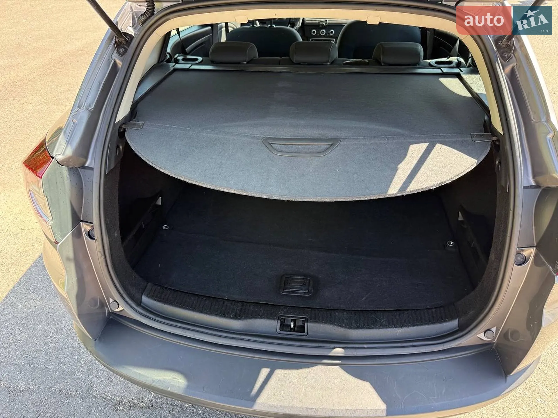 2010 Renault Megane - мініатюра 24