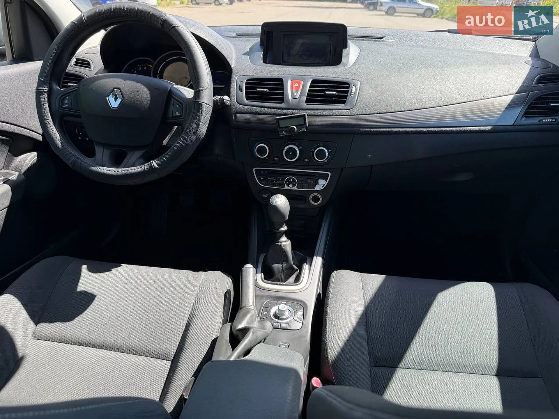 2010 Renault Megane - мініатюра 27