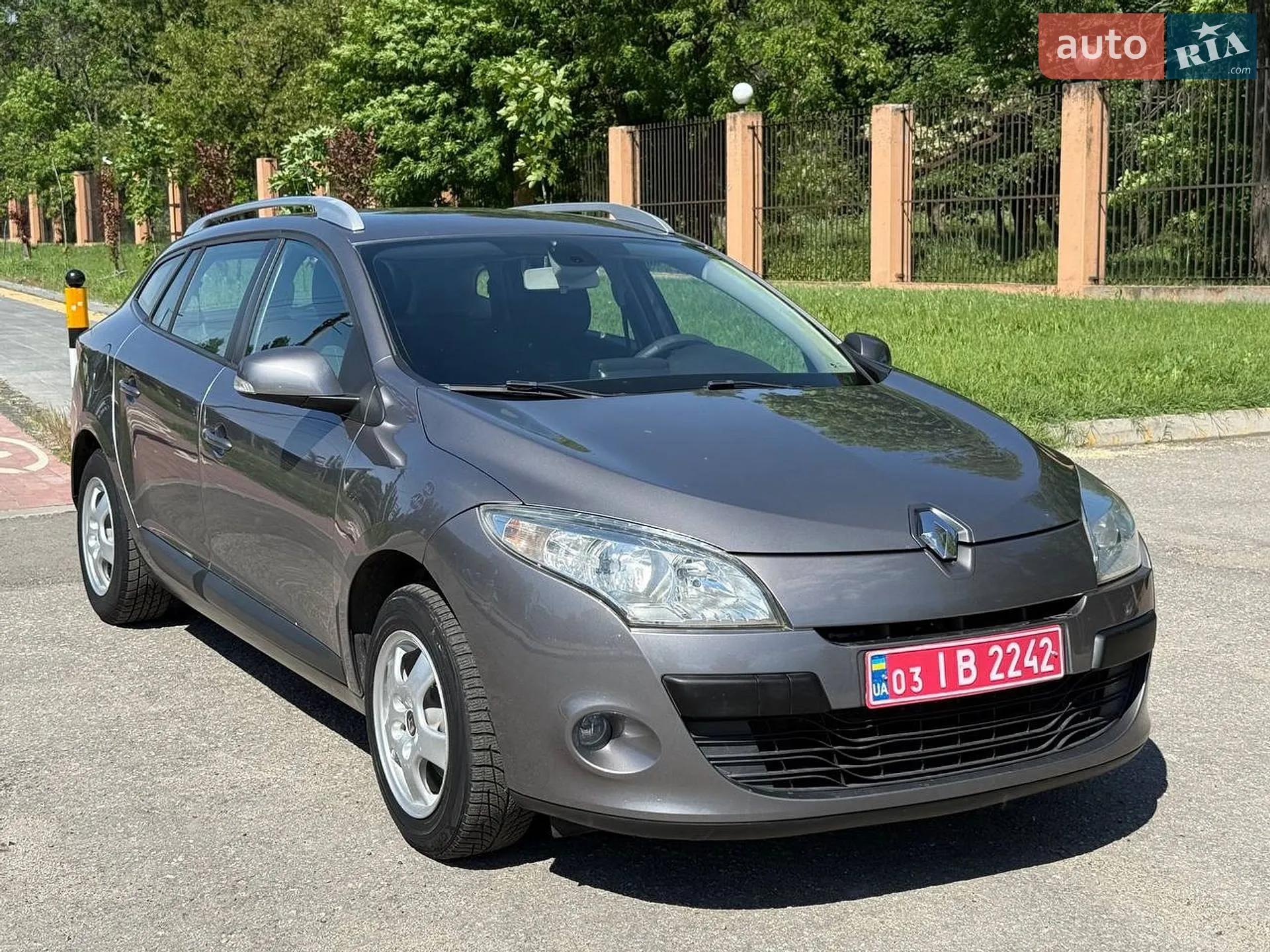 2010 Renault Megane - мініатюра 9