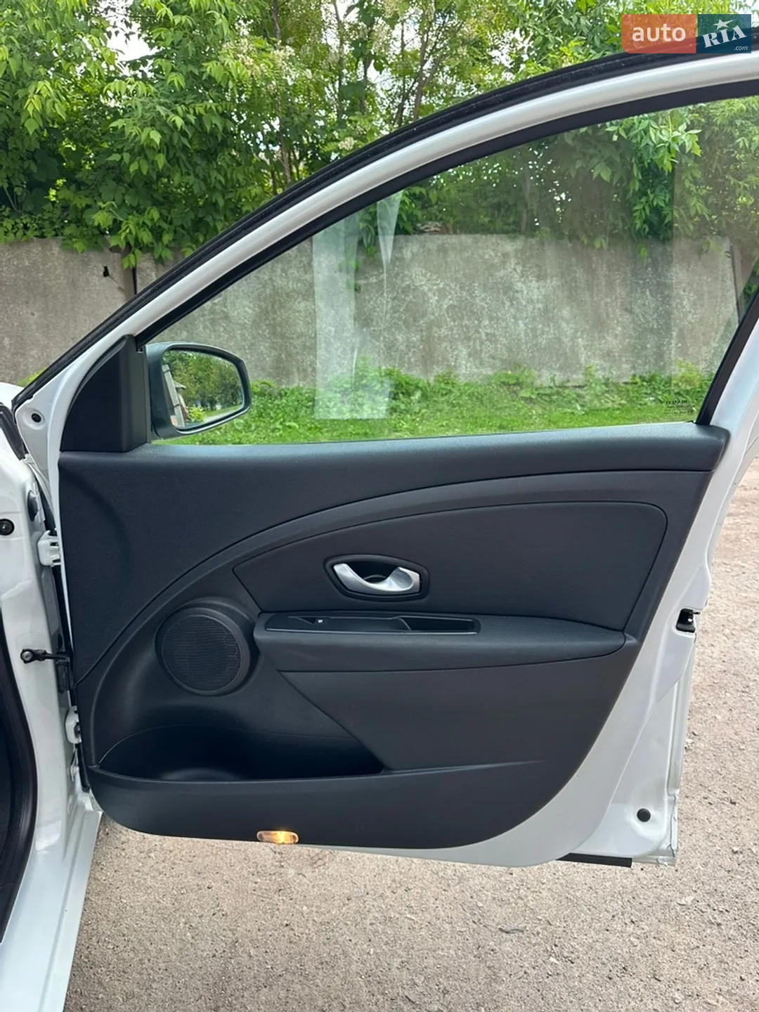2010 Renault Megane - мініатюра 20