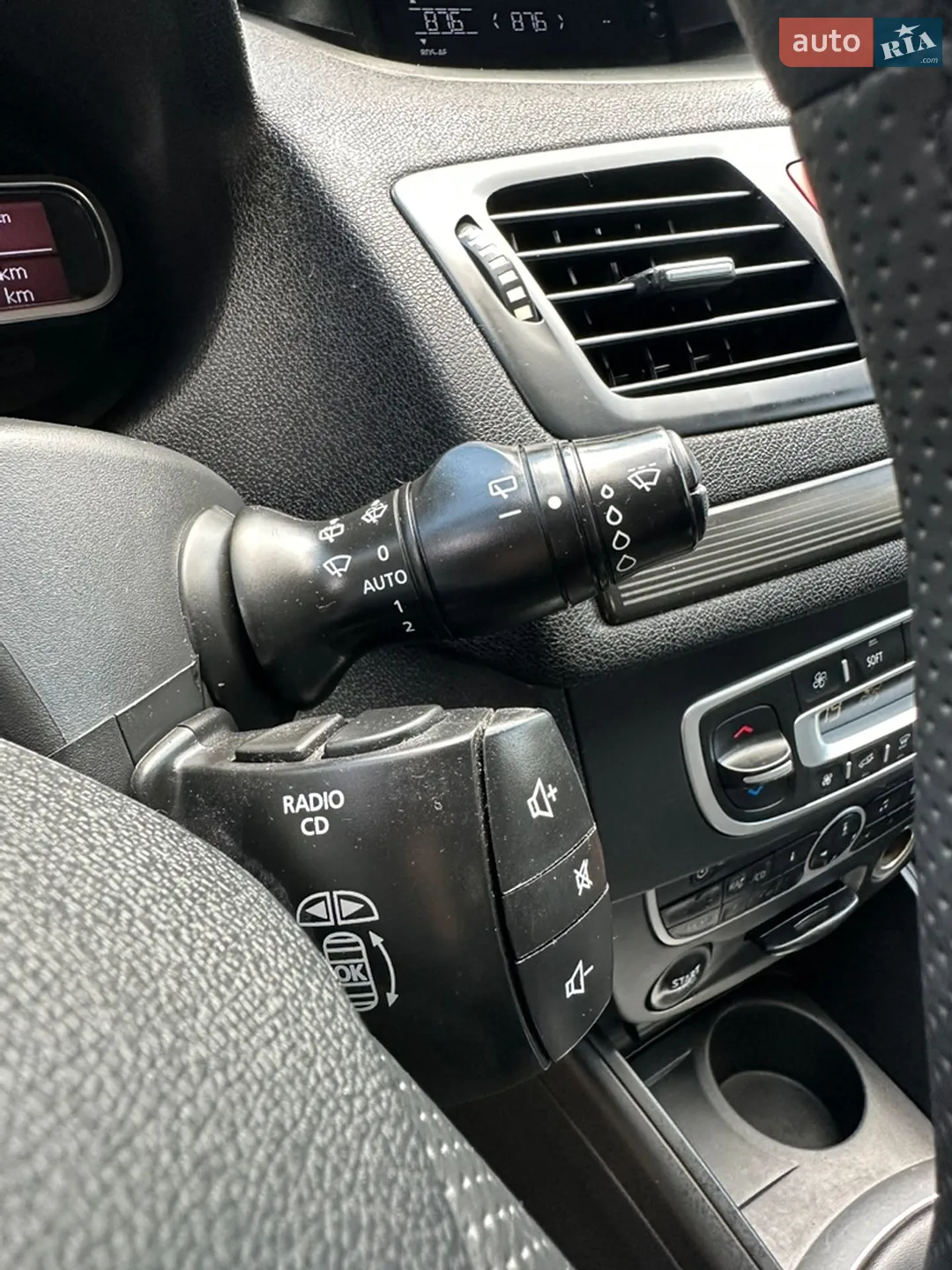 2010 Renault Megane - мініатюра 30