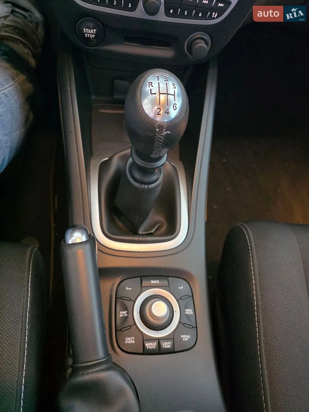 2011 Renault Megane - мініатюра 10