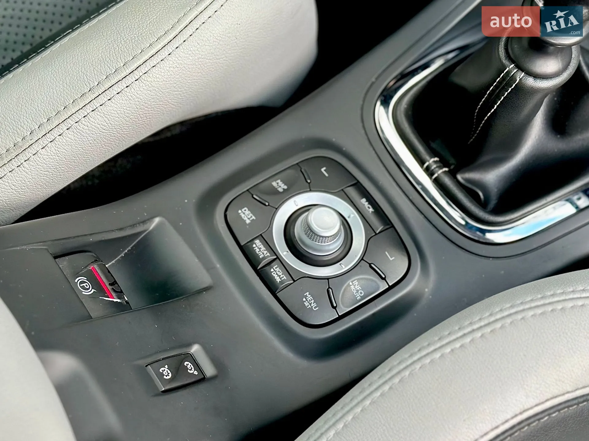 2013 Renault Megane - мініатюра 24