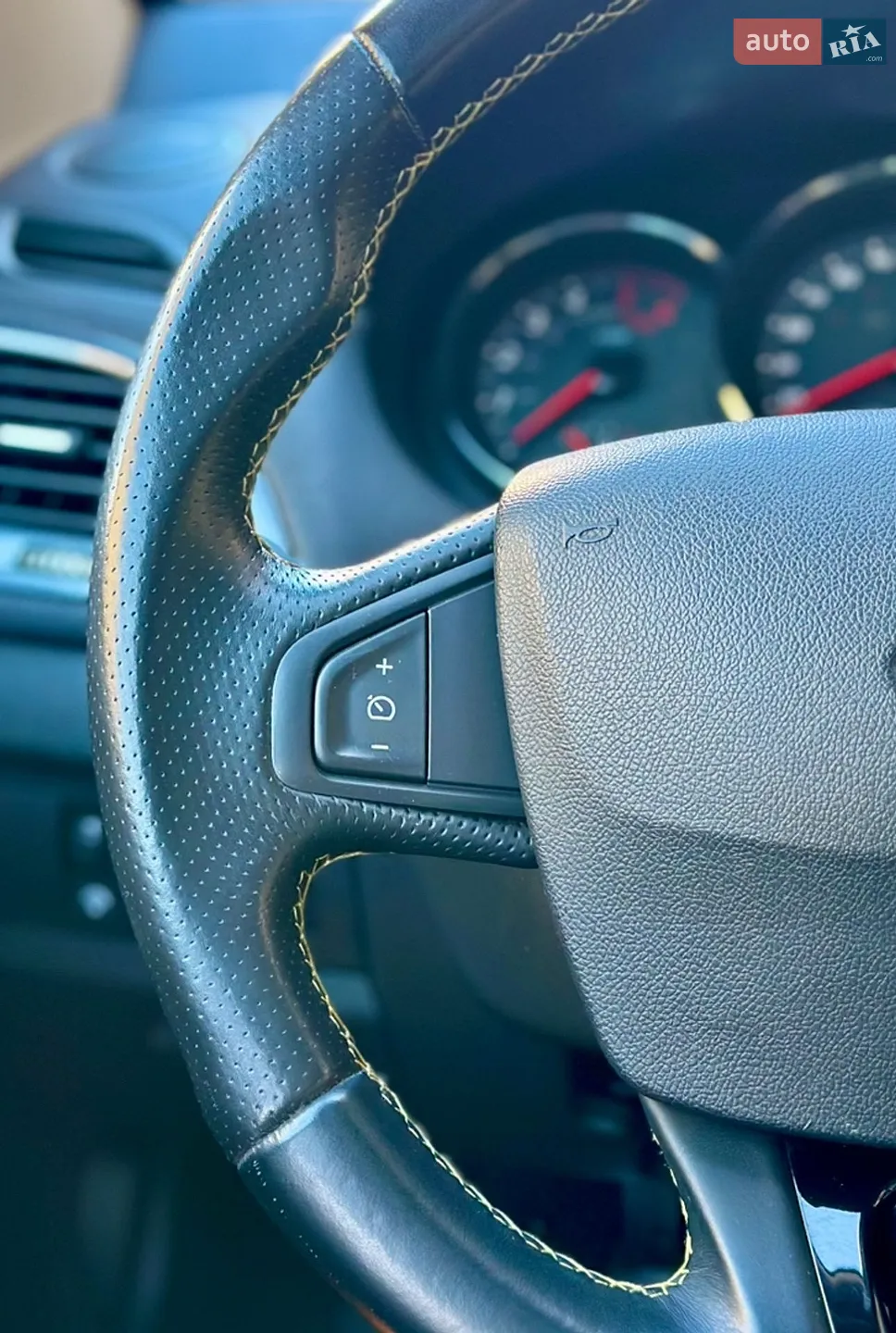 2013 Renault Megane - мініатюра 28
