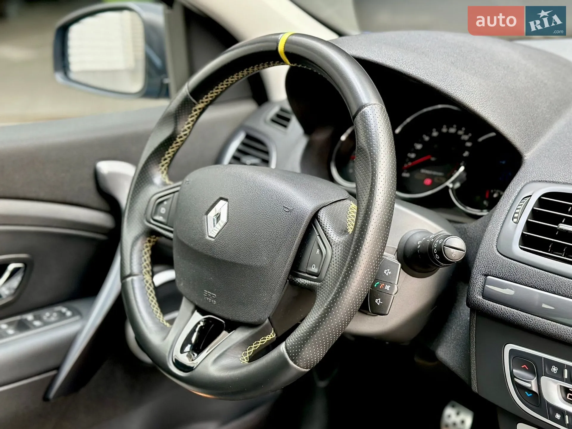 2013 Renault Megane - мініатюра 43