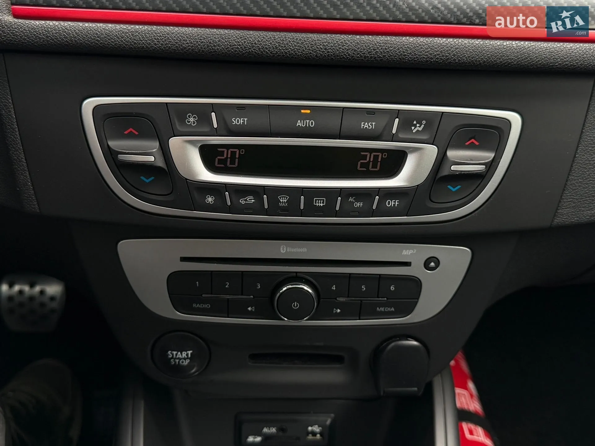 2015 Renault Megane - мініатюра 56