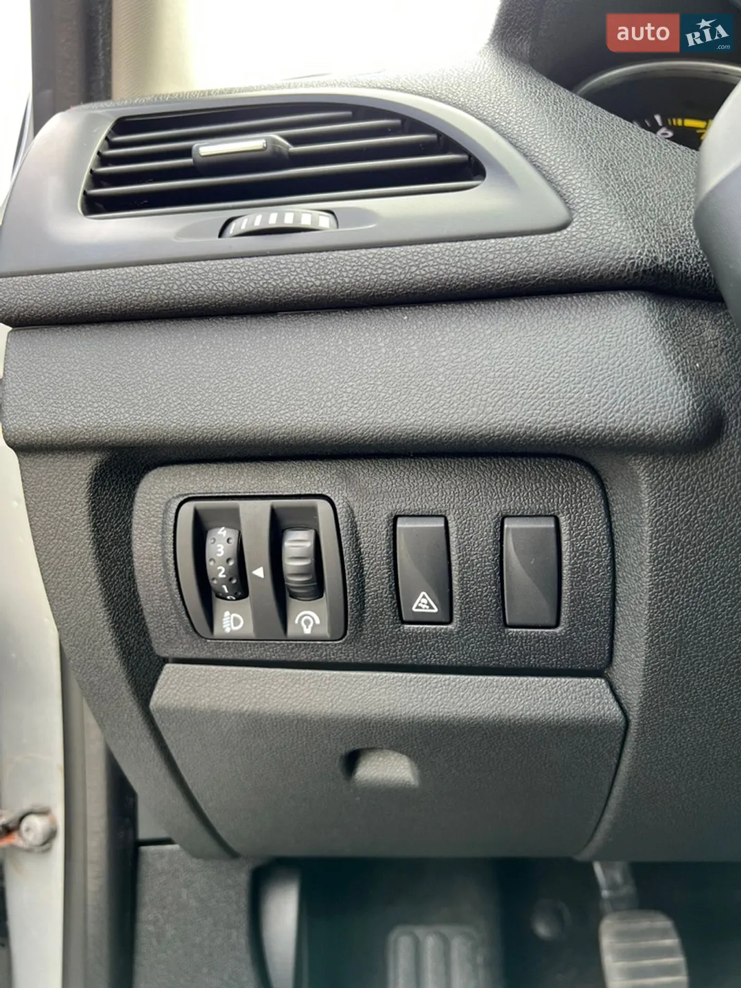 2012 Renault Megane - мініатюра 20