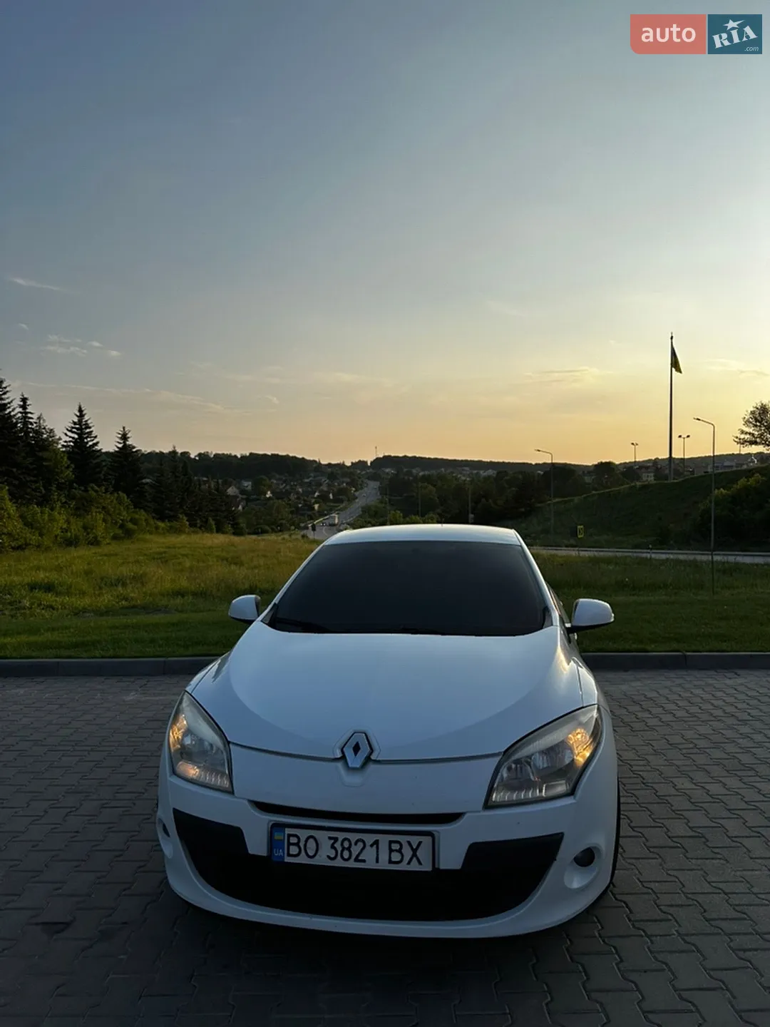 2010 Renault Megane - мініатюра 4