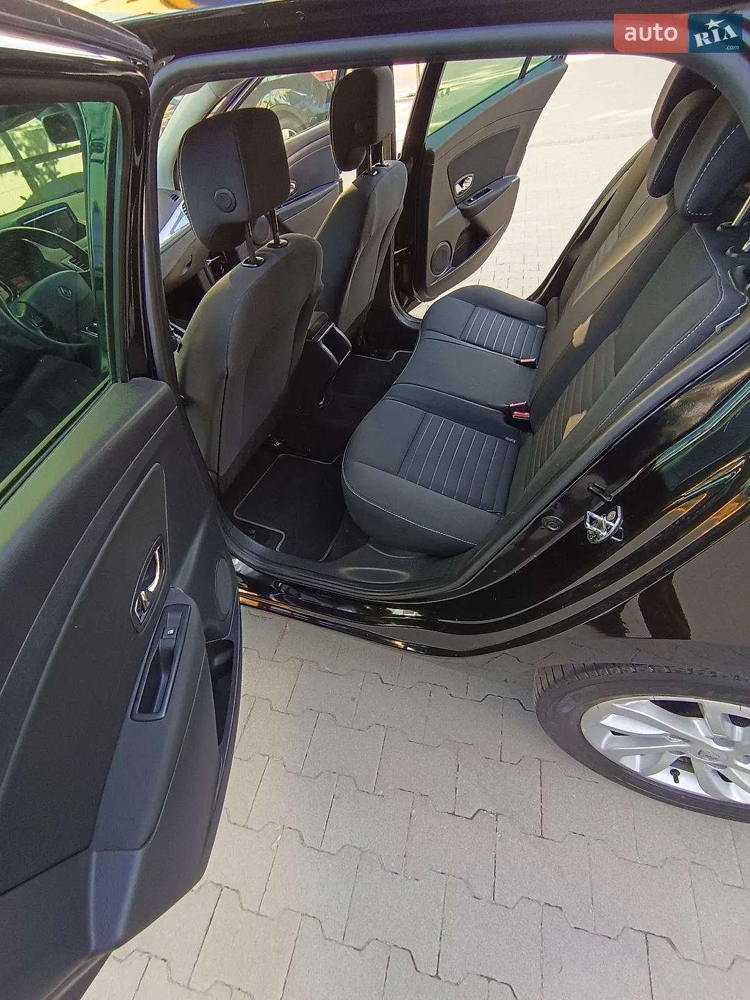 2014 Renault Megane - мініатюра 29