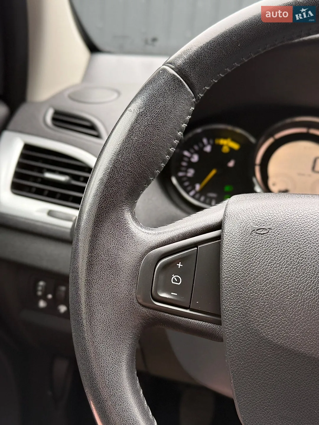 2013 Renault Megane - мініатюра 25