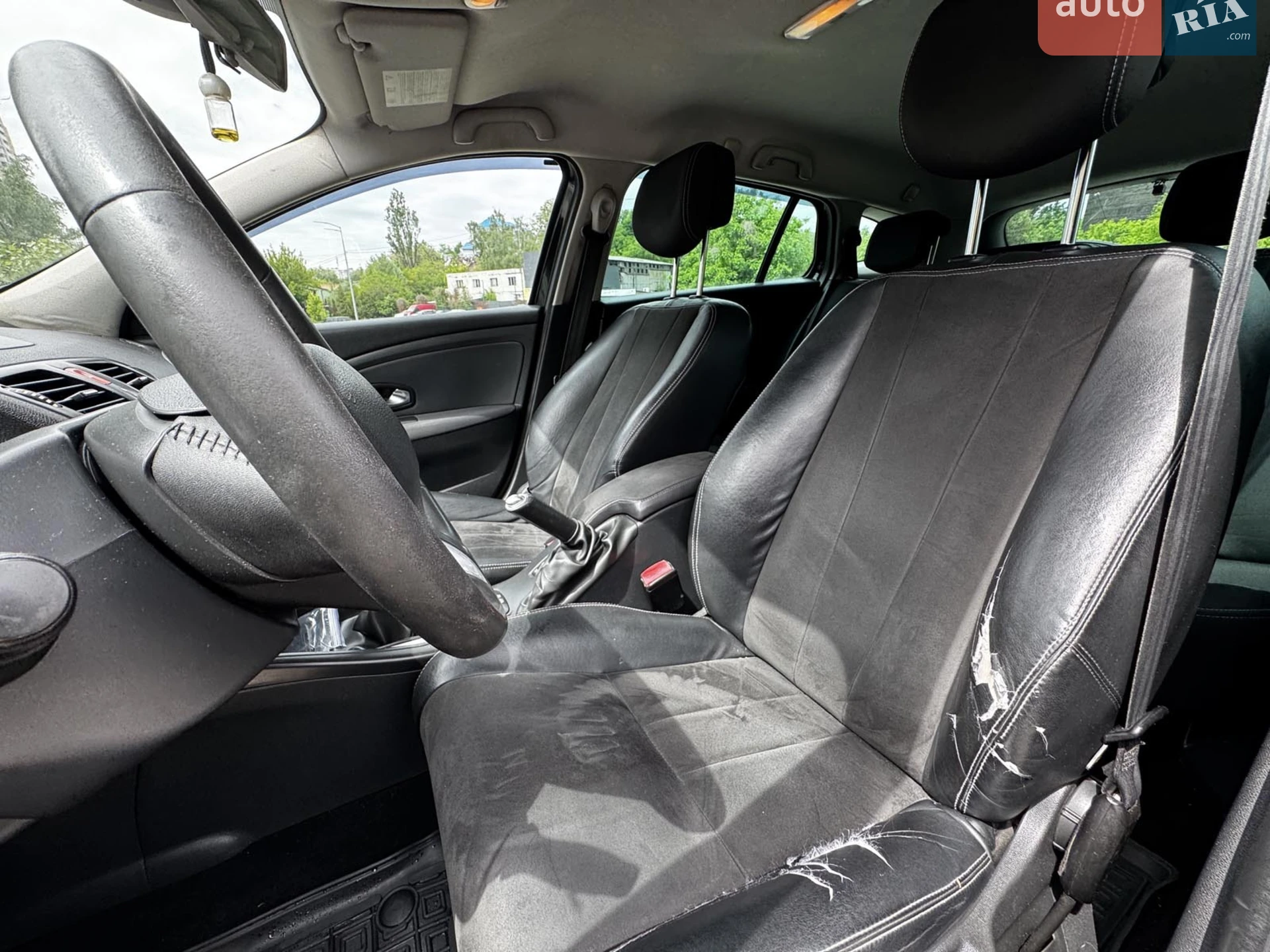 2010 Renault Megane - мініатюра 37
