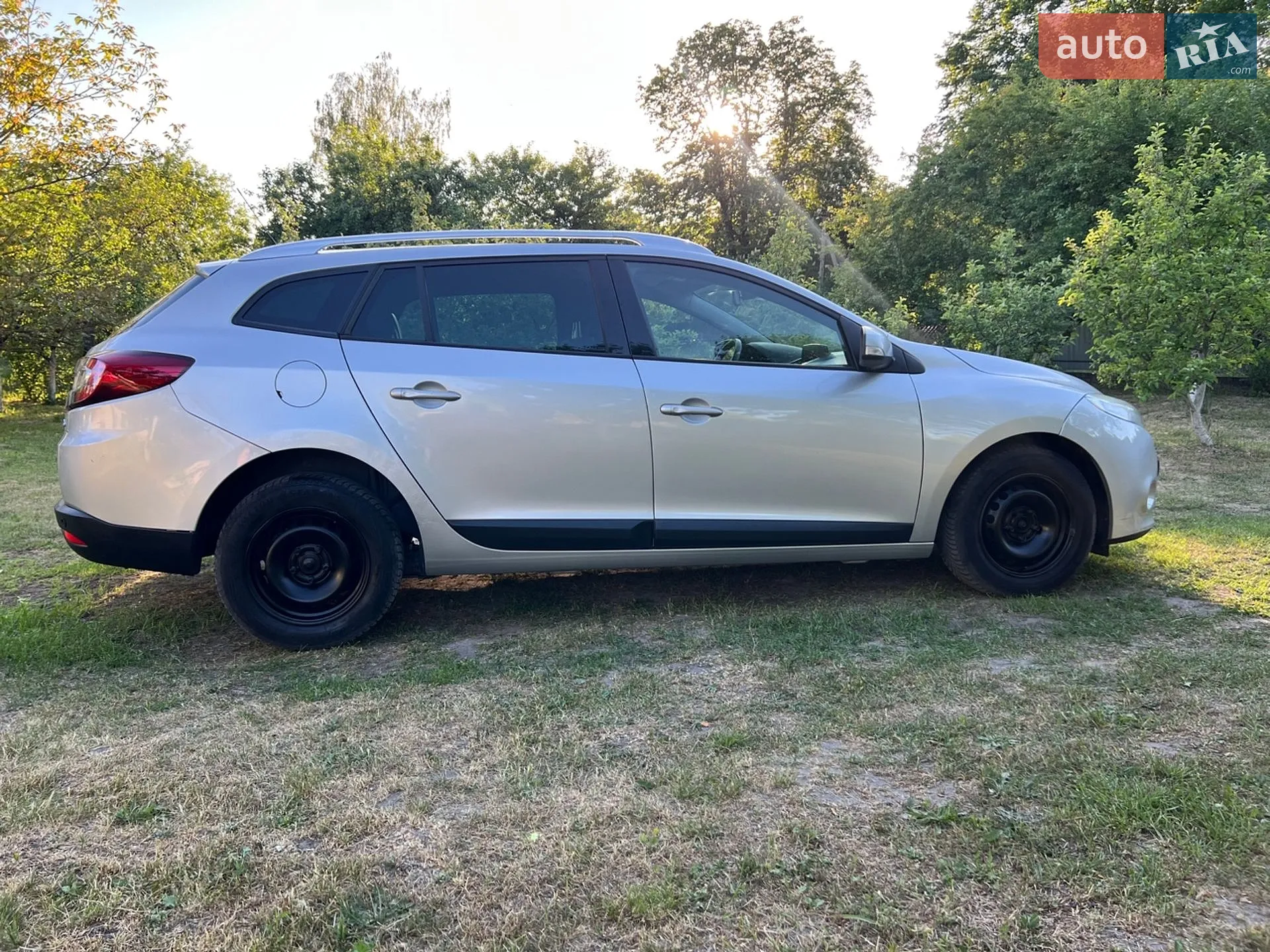 2010 Renault Megane - мініатюра 12