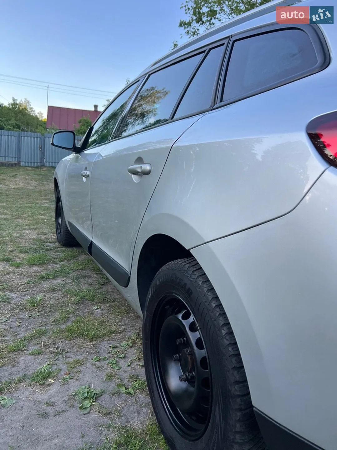 2010 Renault Megane - мініатюра 76
