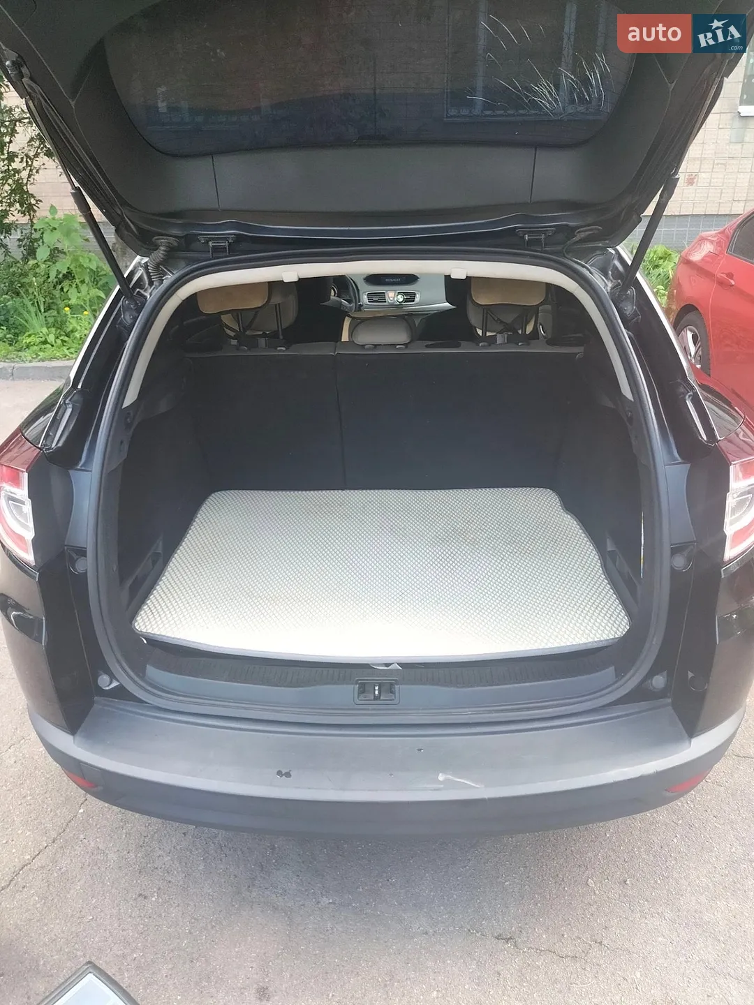 2010 Renault Megane - мініатюра 18