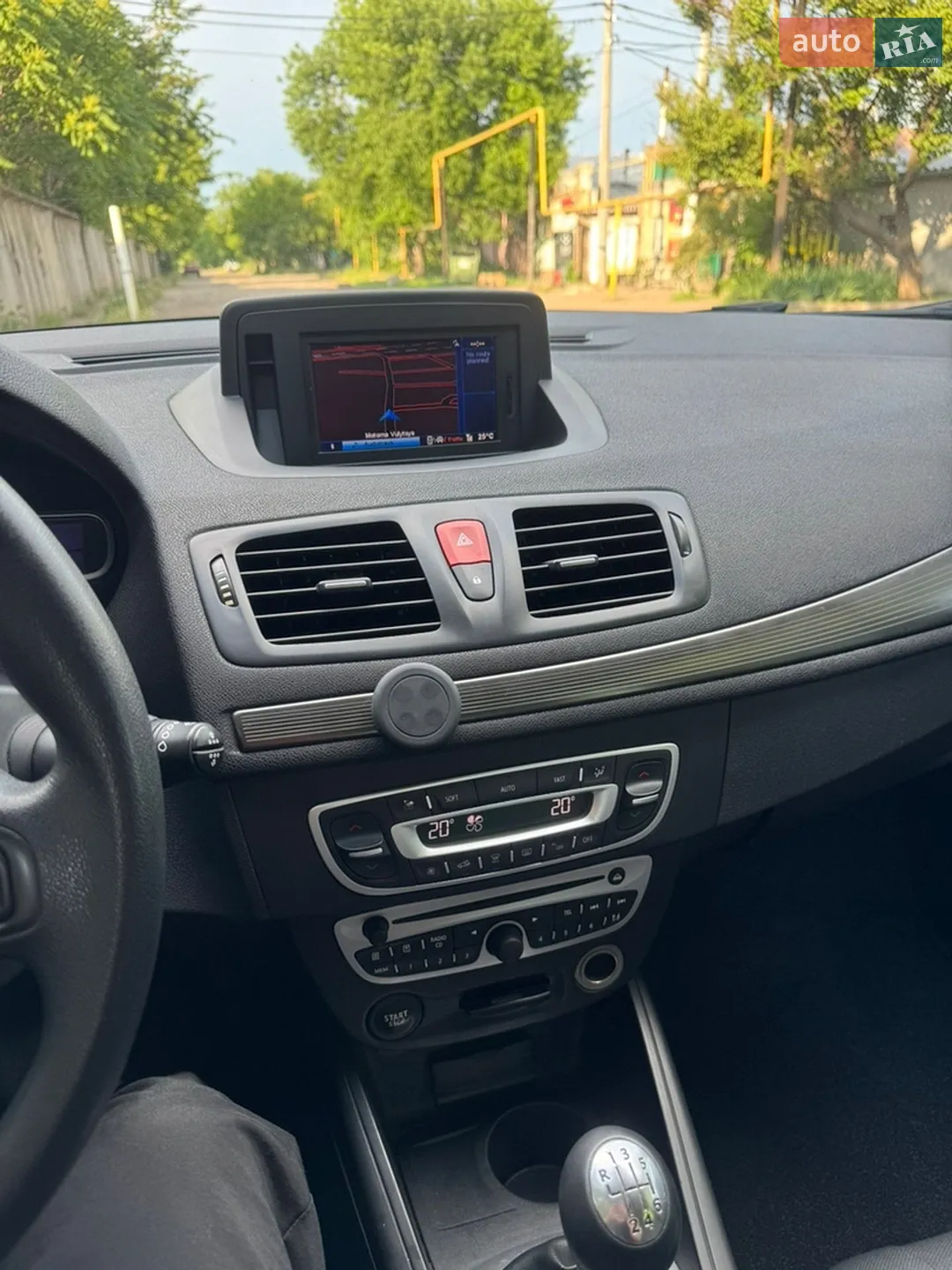 2010 Renault Megane - мініатюра 16