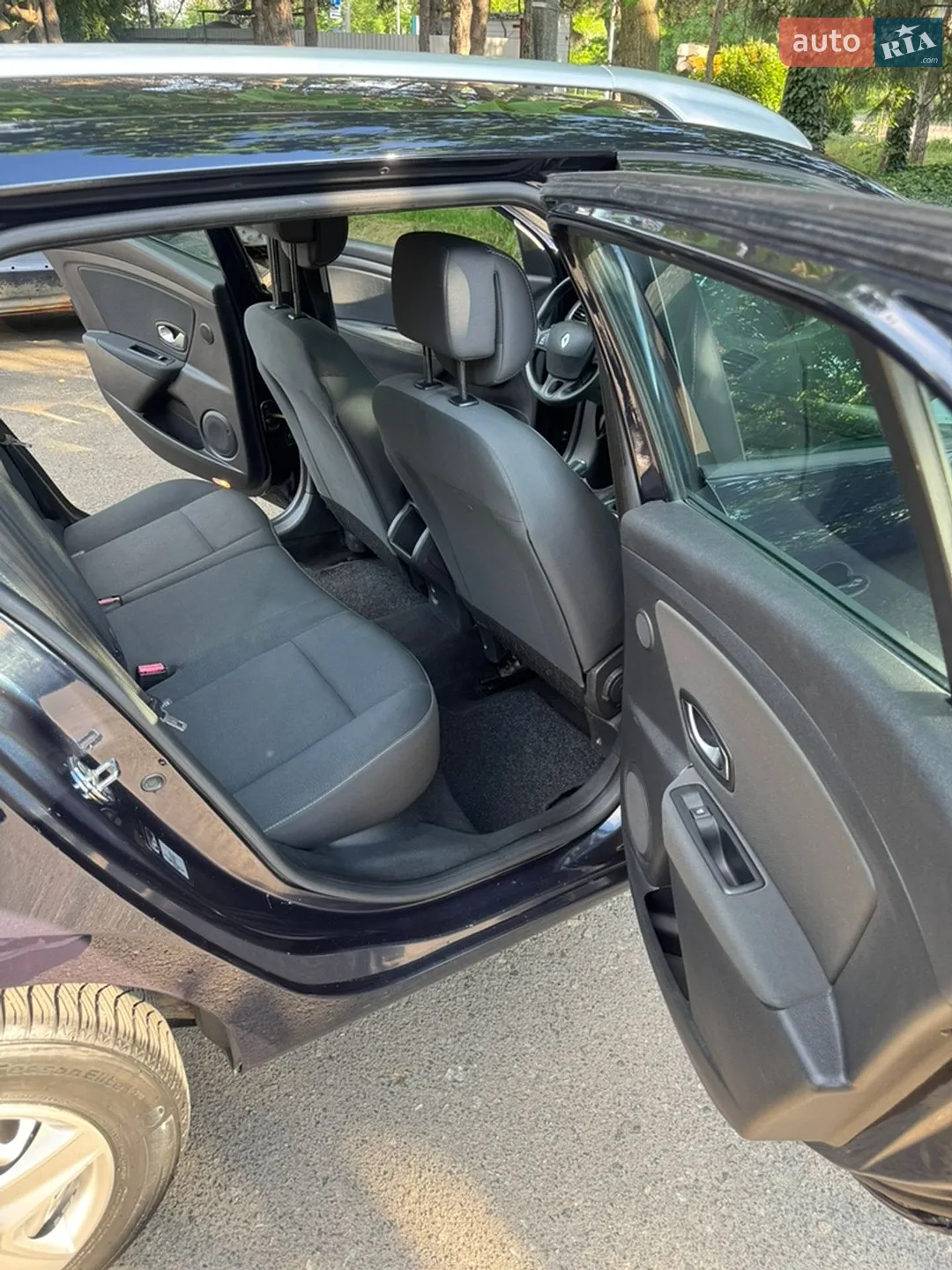 2010 Renault Megane - мініатюра 24