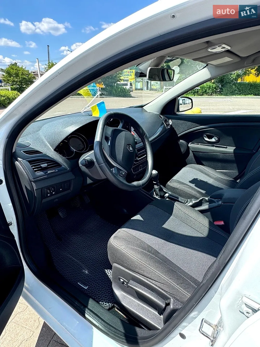 2011 Renault Megane - мініатюра 17