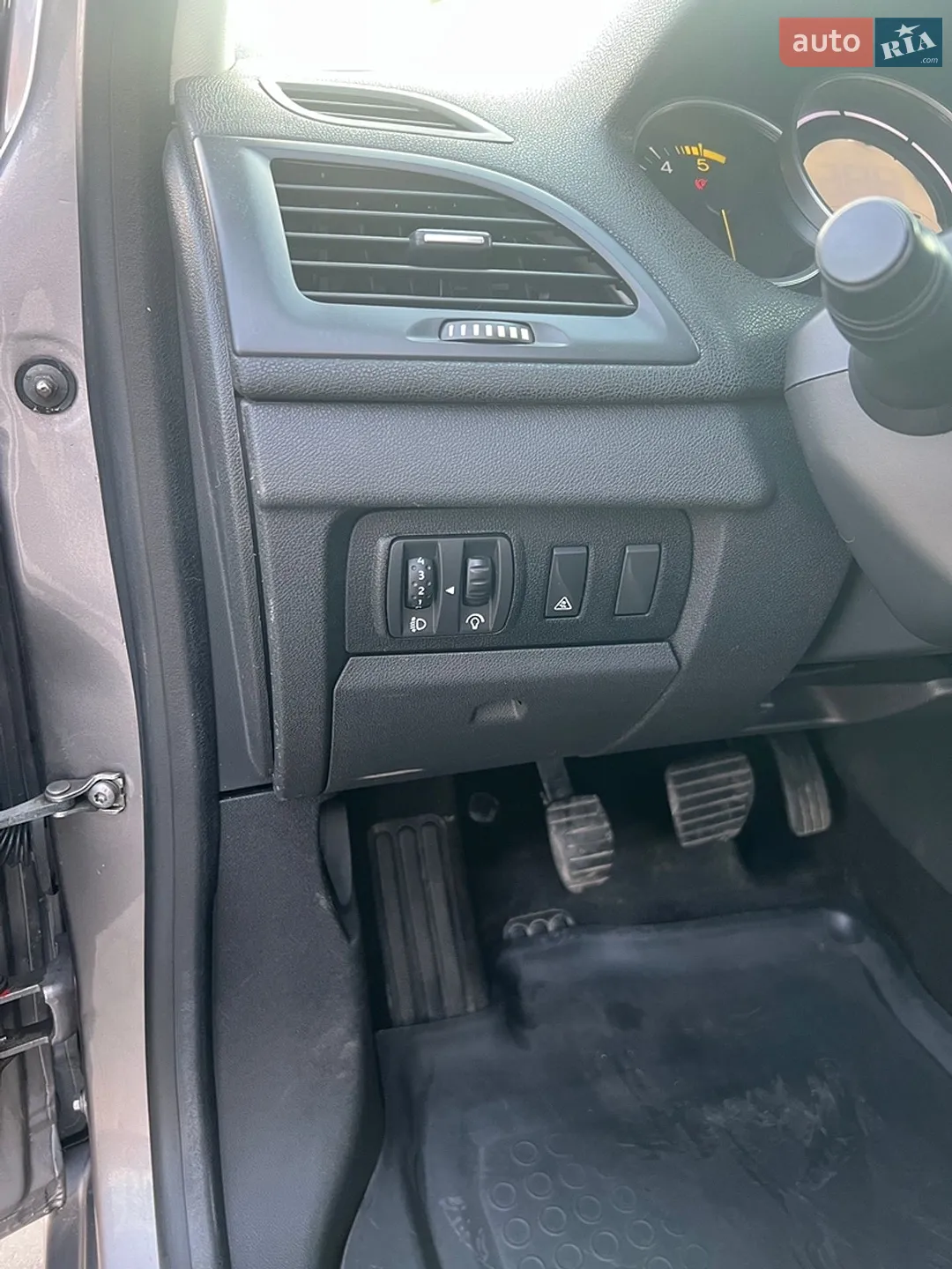 2011 Renault Megane - мініатюра 15