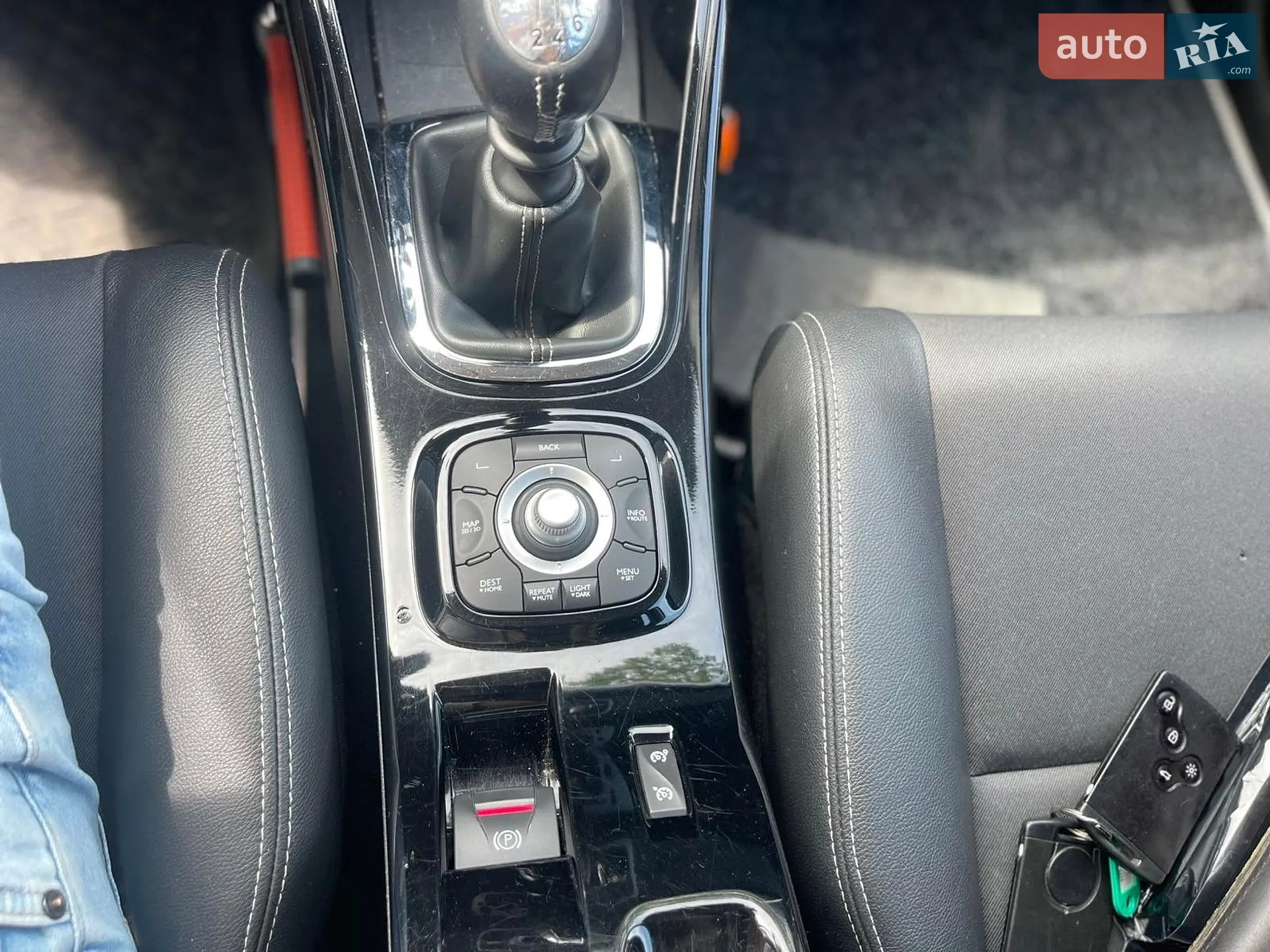 2012 Renault Megane - мініатюра 12