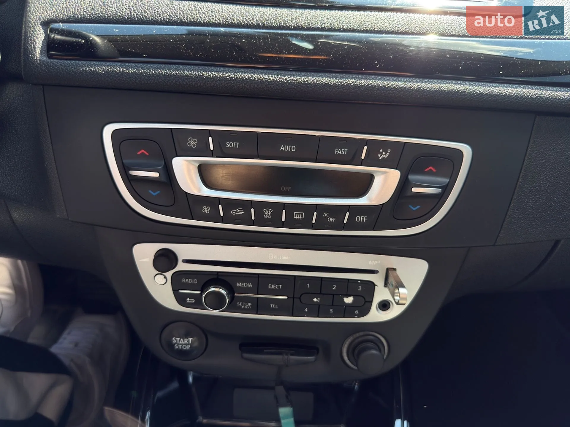 2012 Renault Megane - мініатюра 35